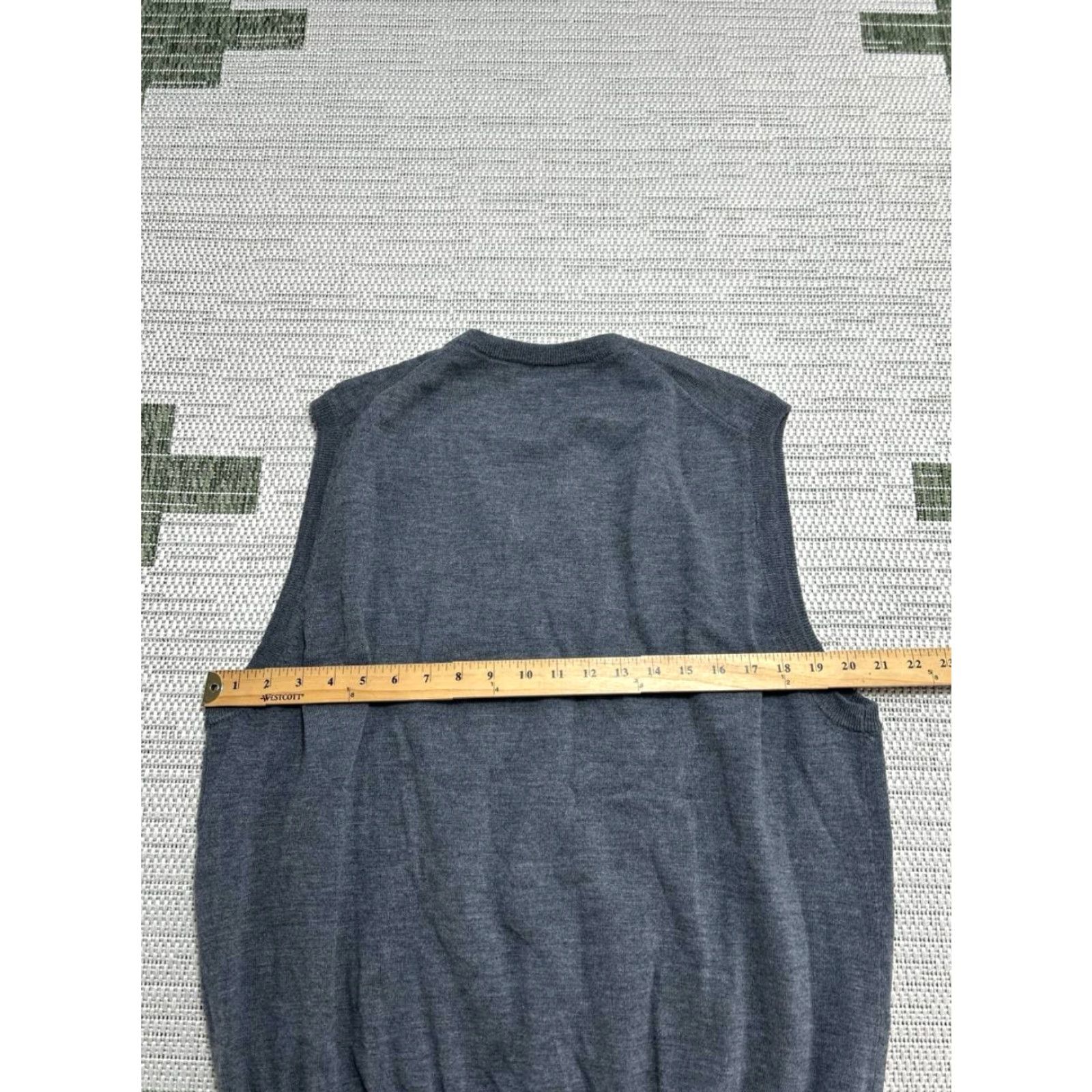 Peter Millar Peter Millar Sweater Vest Mens XL Gray Merino Wool V Neck Frederica Golf Club Shirt Size US XL / EU 56 / 4 - 6 Thumbnail