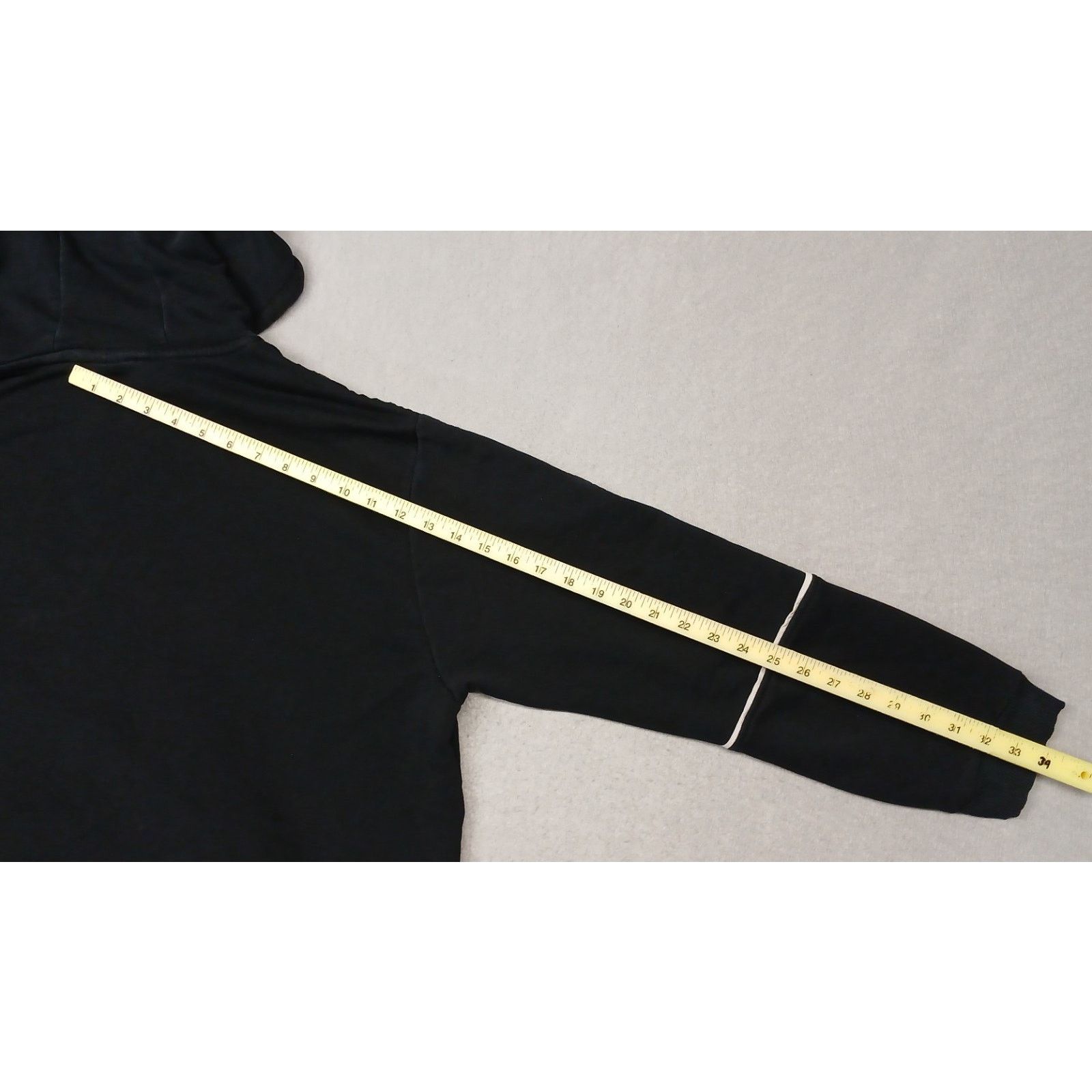 Fila FILA (XL) Men's Black Vintage Slit Pocket Pullover Hoodie Size US XL / EU 56 / 4 - 10 Thumbnail