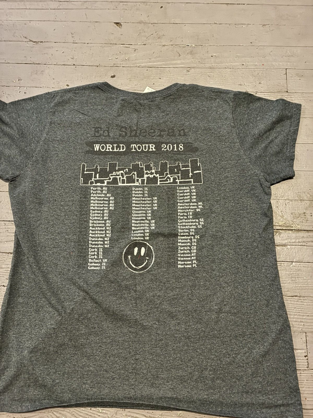 Other Ed Sheeran 2018 Divide World Tour Concert Tee - Women's XL Size XL / US 12-14 / IT 48-50 - 2 Thumbnail
