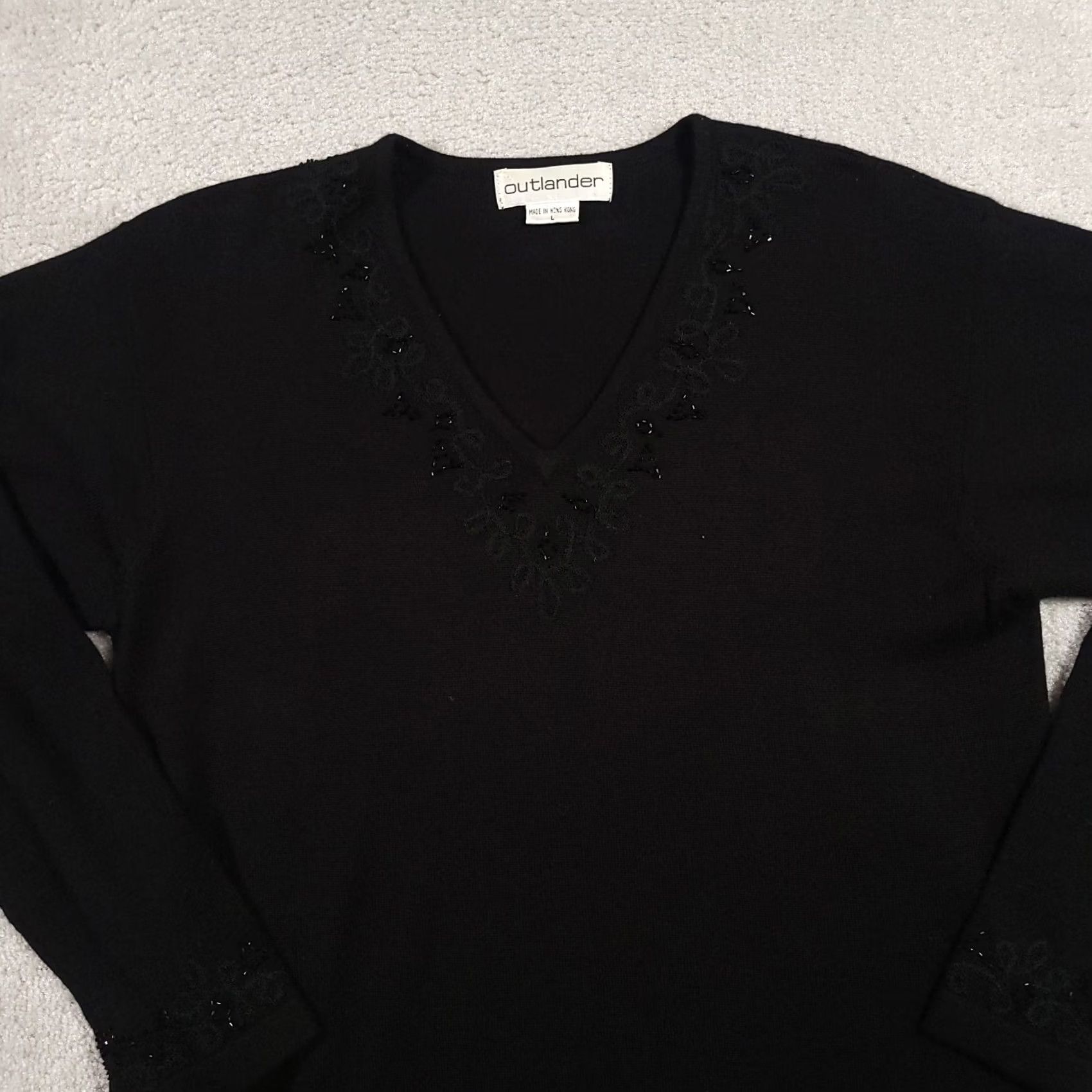 Vintage VINTAGE Outlander Sweater Women's Large Black V-Neck Sequin Beaded Knit Long Sleeve Pullover 80s 90s Party/Cocktail Casual Size L / US 10 / IT 46 - 3 Thumbnail