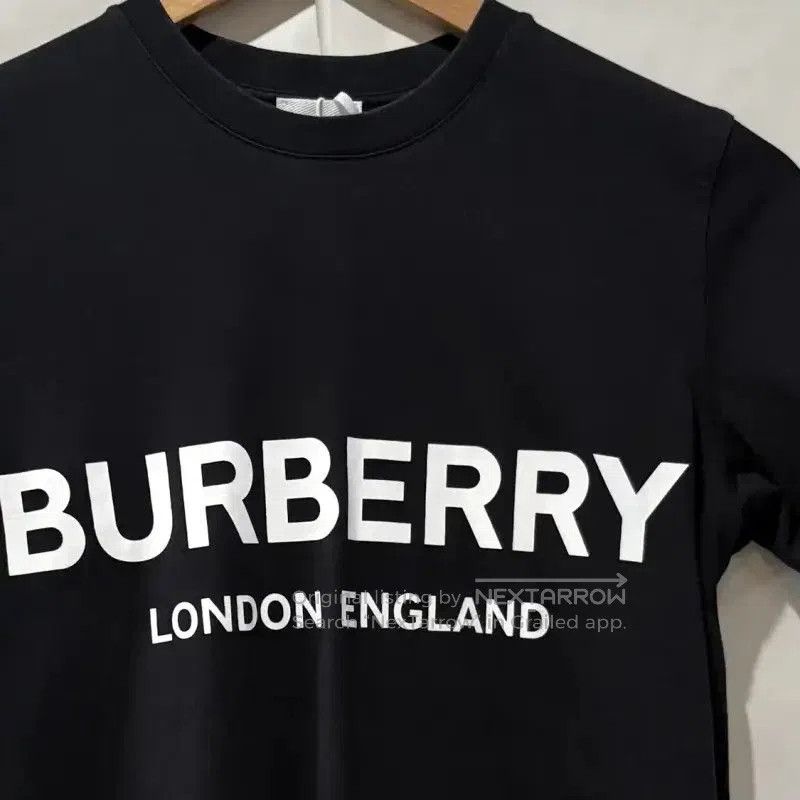 Burberry Burberry Black Cotton Graphic Summer T-Shirt. Size XS / US 0-2 / IT 36-38 - 3 Thumbnail