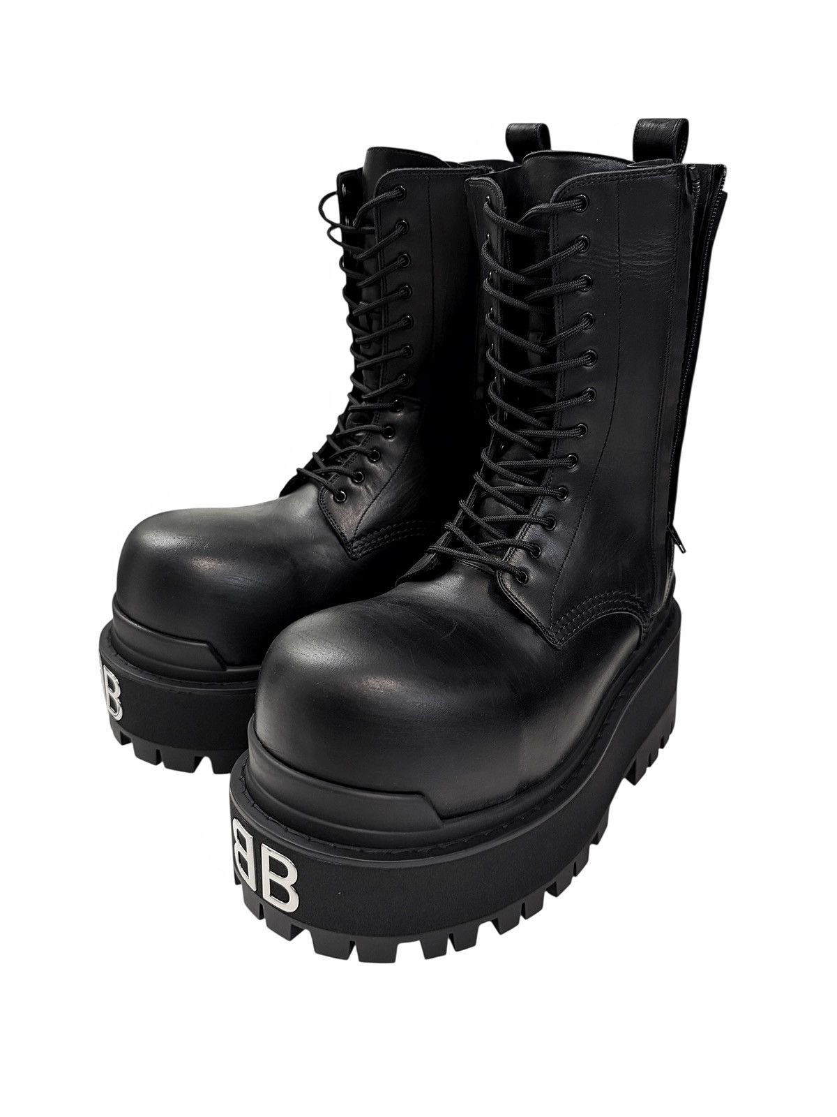 Balenciaga Balenciaga giant boots 80mm “worn out look” | Grailed