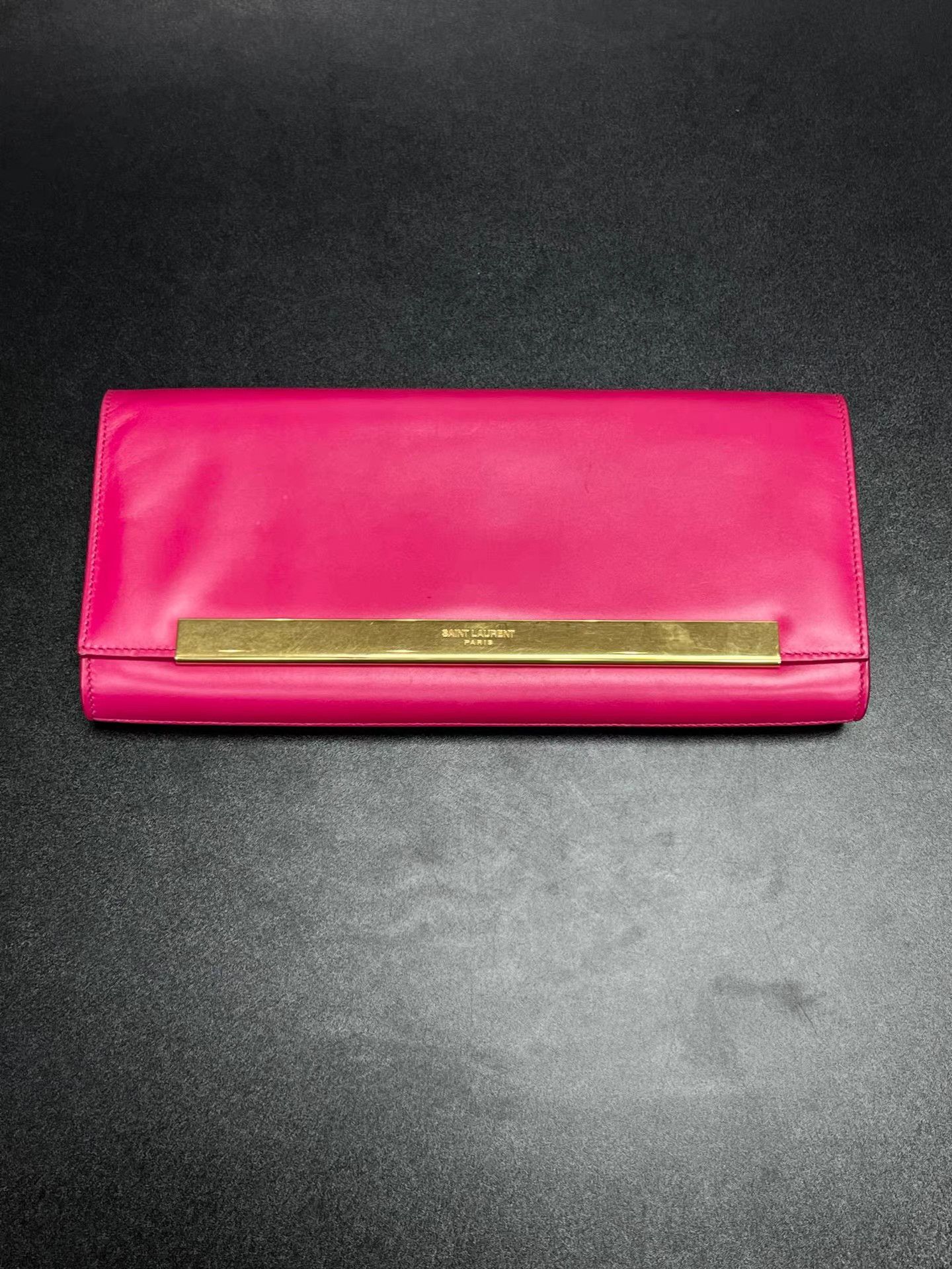 Saint Laurent Paris YSL Saint Laurent Magenta Flap Clutch K15 Size ONE SIZE - 1 Thumbnail