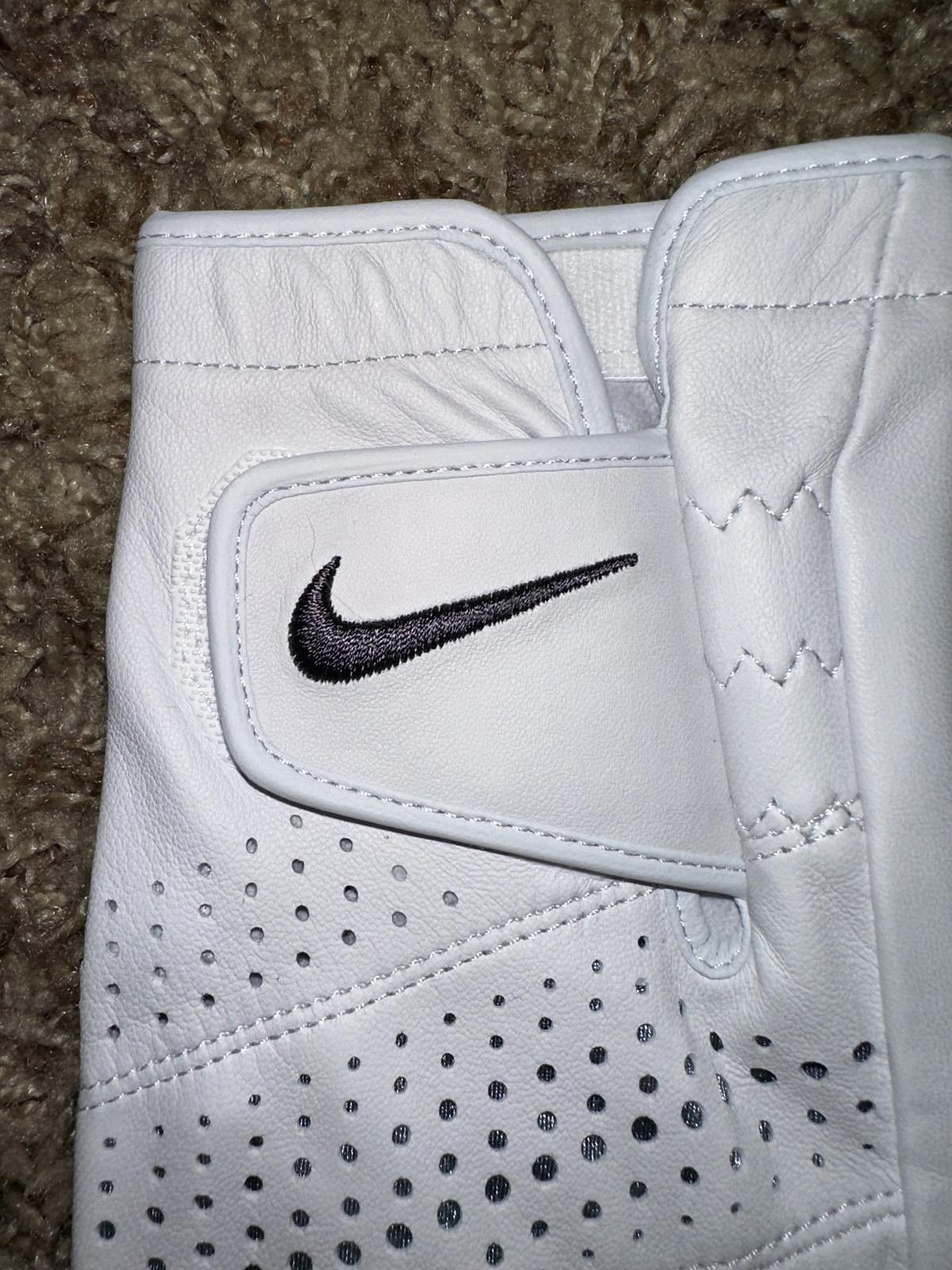 Nike Nike Men’s Tour Classic II Cad Left Golf Glove Sample Size ONE SIZE - 4 Thumbnail