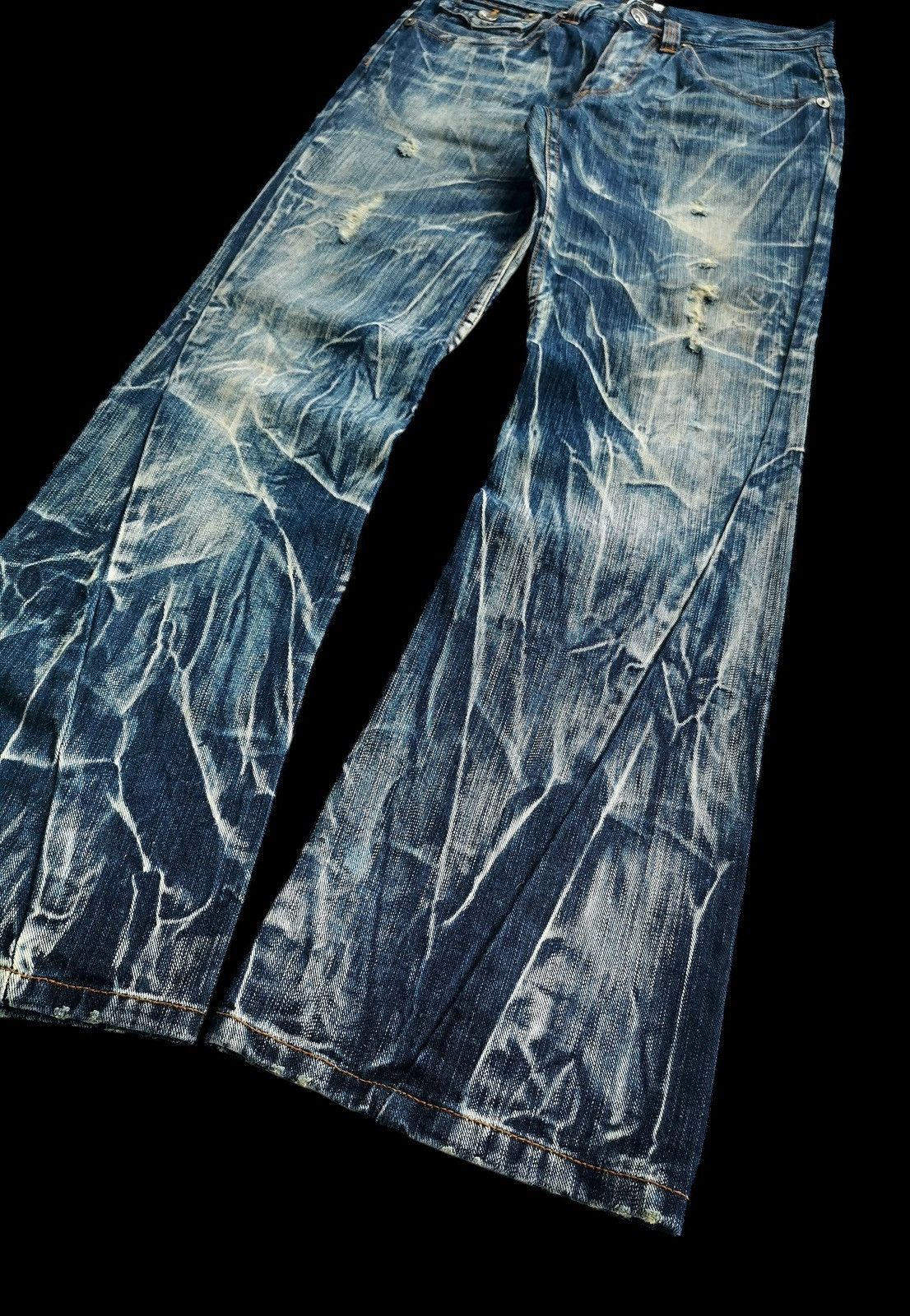 Le Grande Bleu (L.G.B.) Vintage Nylaus Discharge Lightning Thunder Flare Jeans Size US 31 - 6 Thumbnail