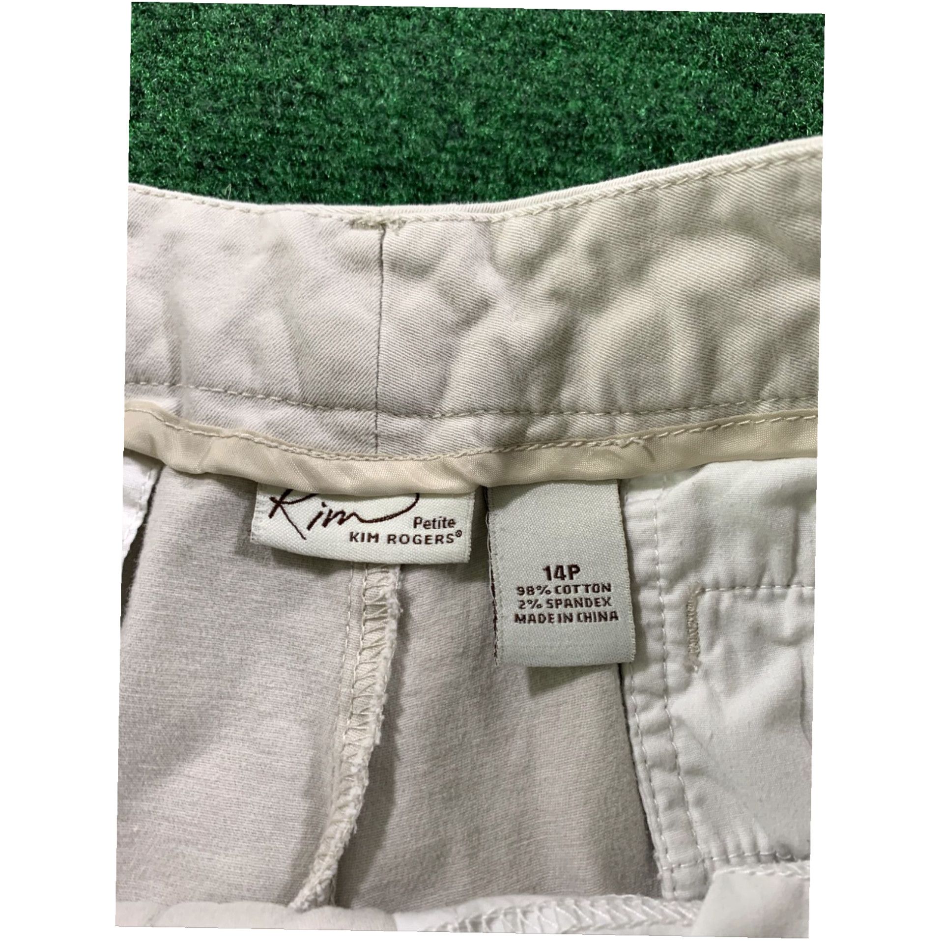 Vintage Women's Khaki Capris Pants Size Petite 14 Casual Career Capris Kim Rogers Size 36" / US 14 / IT 50 - 2 Thumbnail