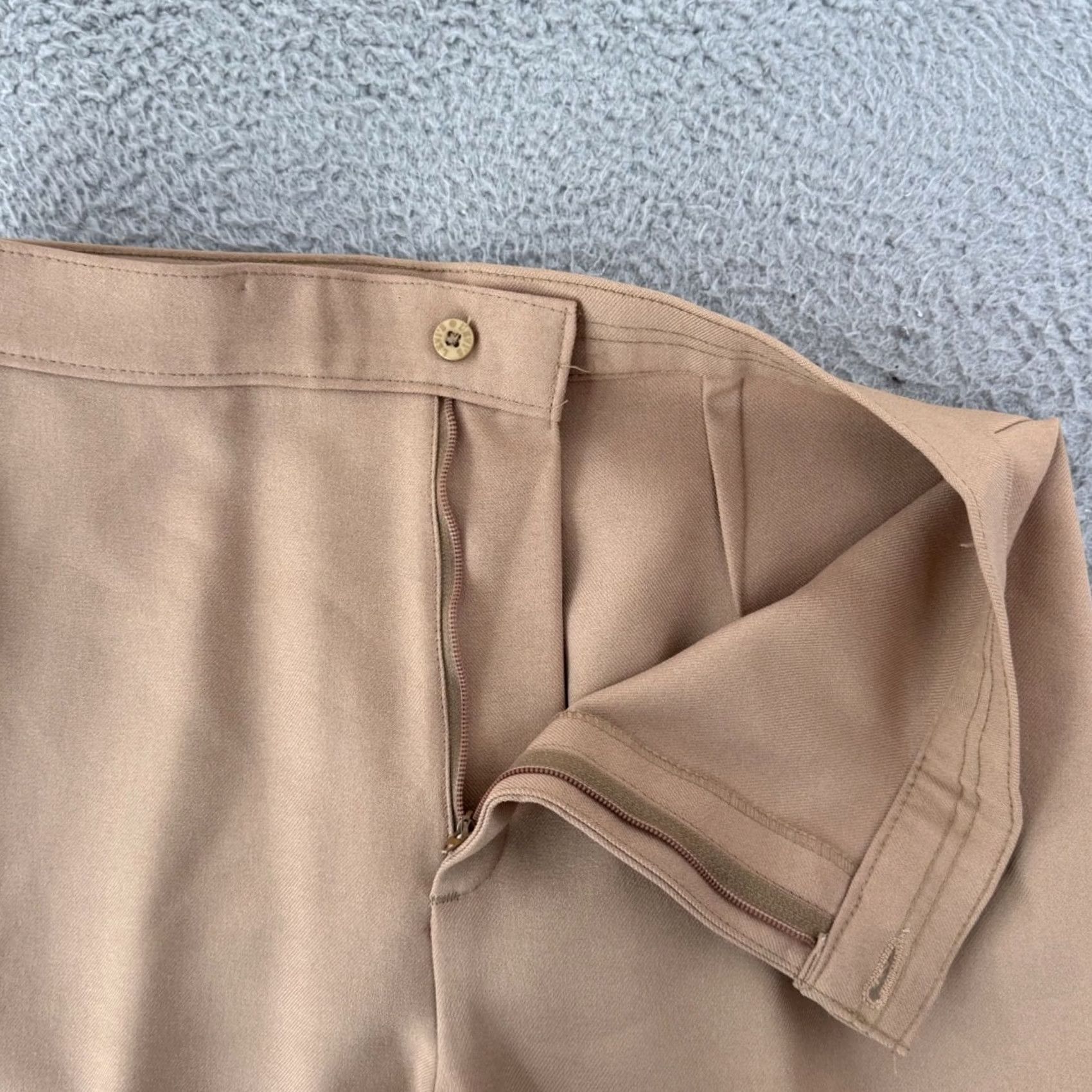 Levi's VINTAGE Levis Panatela Pants Mens 30x27 Beige Dress Slacks Pleated 70s Disco USA Size US 30 / EU 46 - 4 Thumbnail