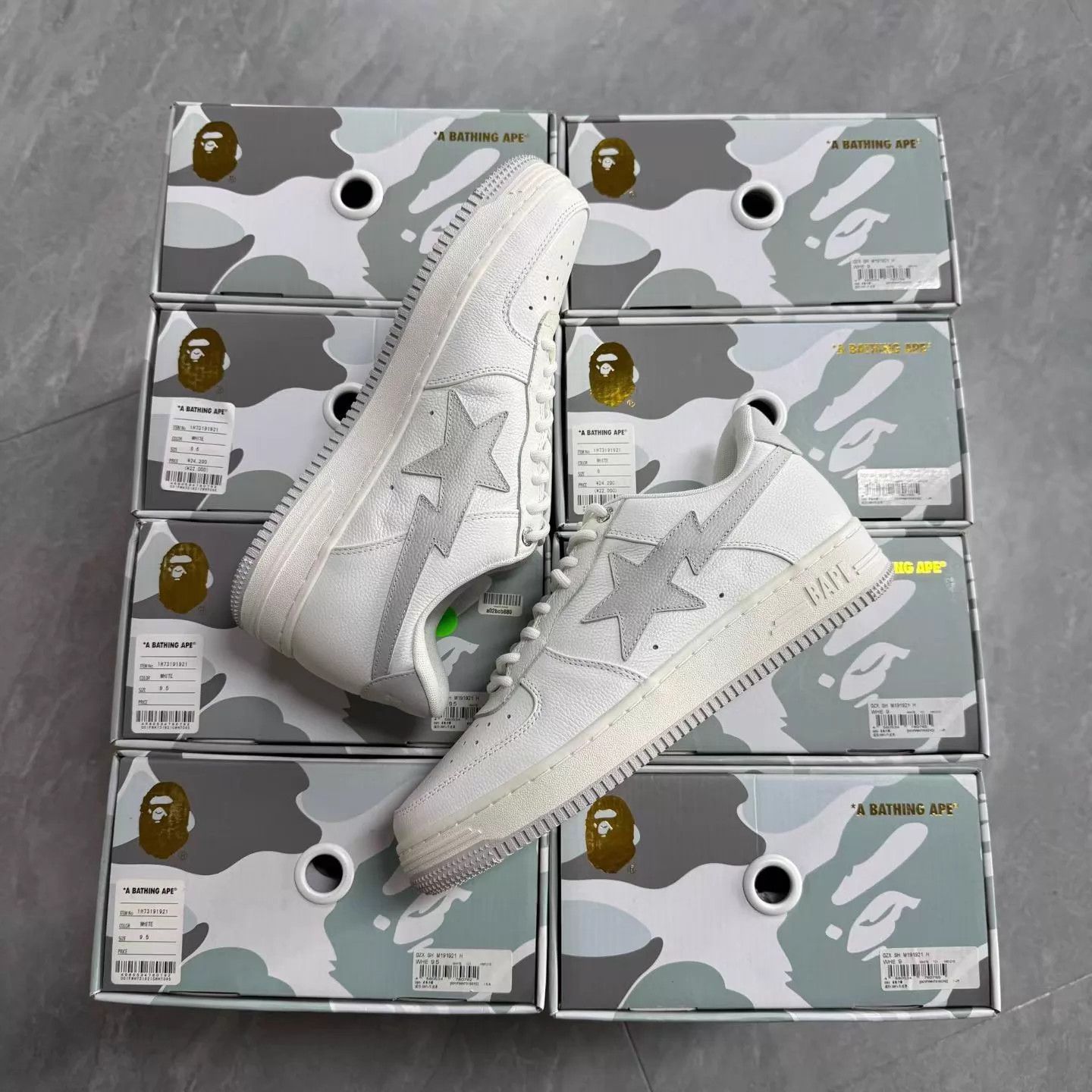 JJJJound JJJJound x BAPE STA White Silver Gray 42.5/43 Size US 9.5 / EU 42-43 - 1 Thumbnail