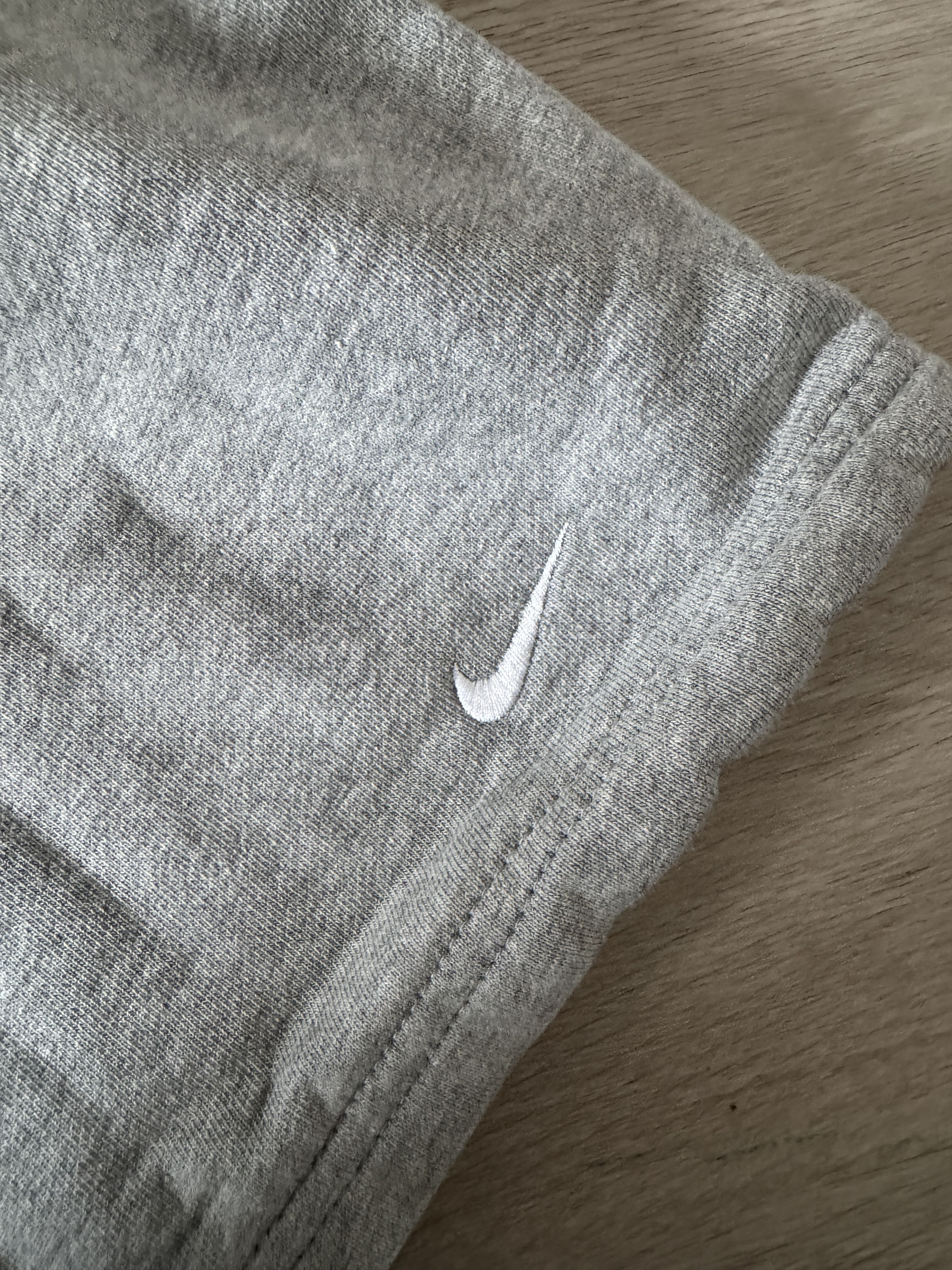 Nike Nike Solo Swoosh Fleece Shorts Size US 32 / EU 48 - 2 Thumbnail