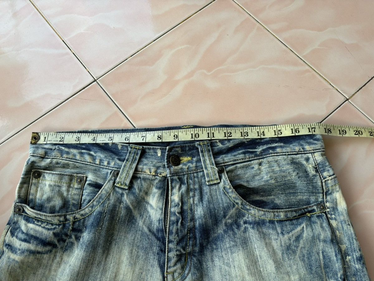 Japanese Brand Mud Wash Ripped Trashed Semi Bootcut Jean Size US 35 - 6 Thumbnail