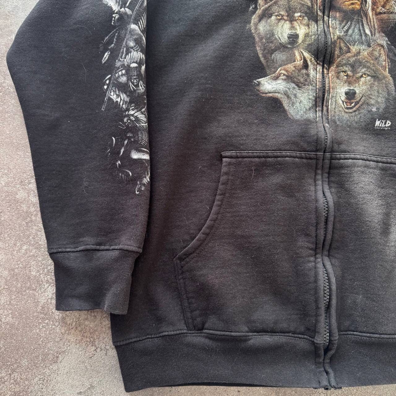Japanese Brand × Vintage WILD Vintage Wolf Printed Zip Hoodie Size US M / EU 48-50 / 2 - 7 Thumbnail