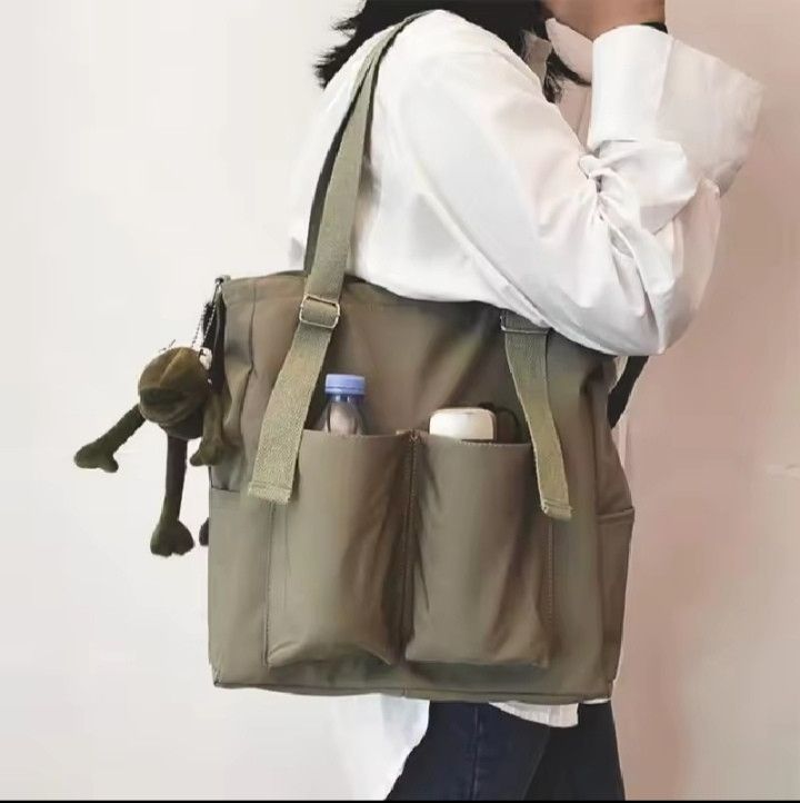 The Unbranded Brand Waterproof Tote Crossbody Bag Size ONE SIZE - 1 Thumbnail