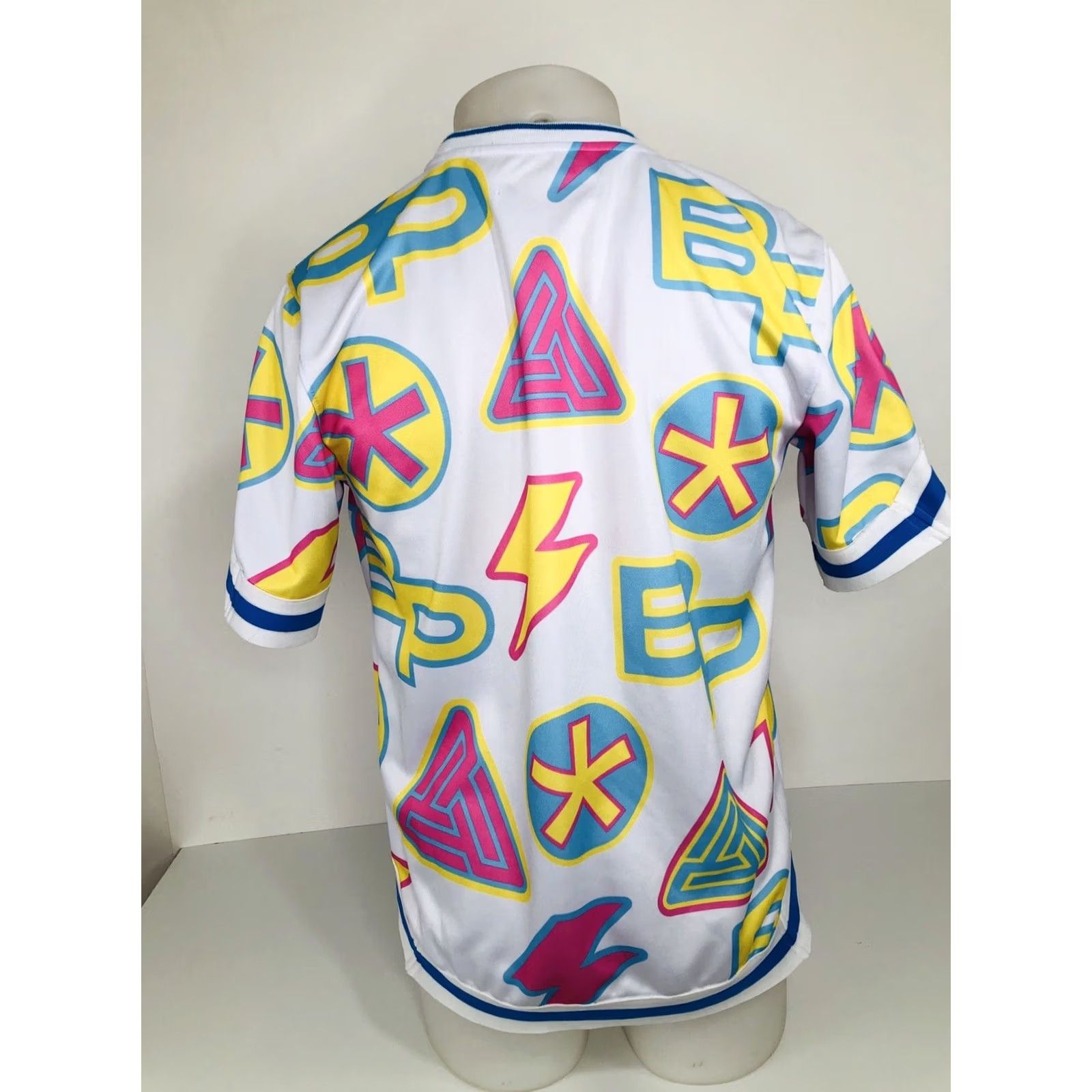Black Pyramid BLACK PYRAMID Embroidered Mens Md. Shirt Shirt Mens M White Embroidered Size US M / EU 48-50 / 2 - 5 Thumbnail