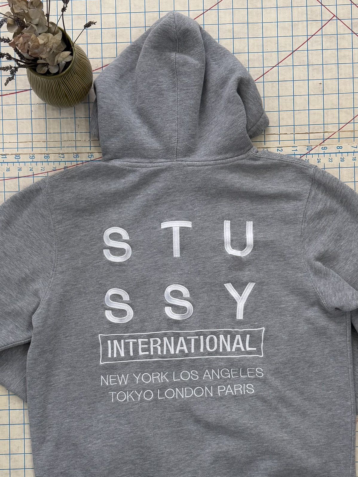 Stussy Stussy International Embroidered Spell Out Pull Over Hoodie Size US M / EU 48-50 / 2 - 3 Thumbnail