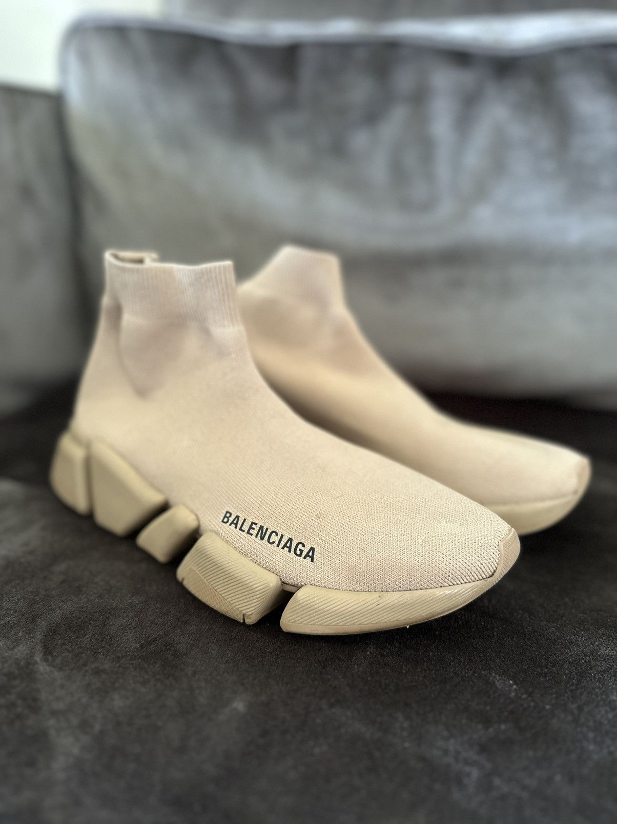 Balenciaga Balenciaga Speed 2.0-sneakers beige size 39 Size US 8 / IT 38 - 1 Thumbnail