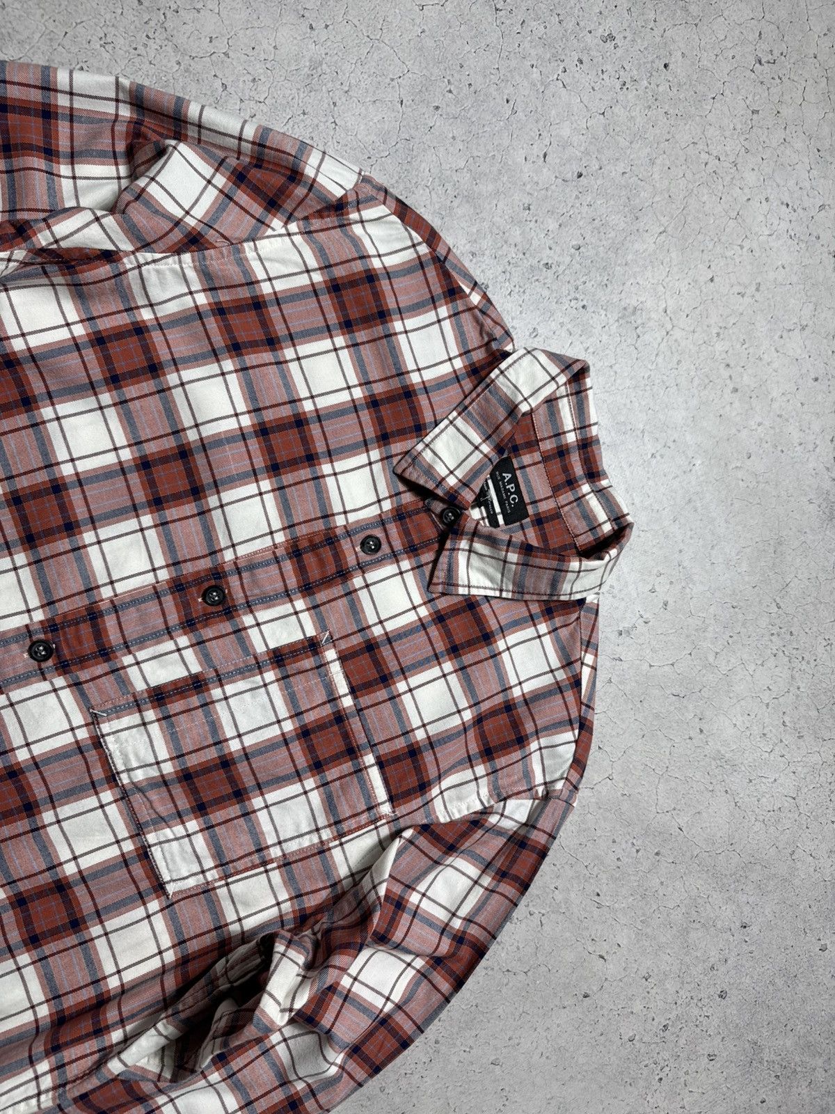 A.P.C. A.P.C Check Button Up Shirt Flannel Size L Size US L / EU 52-54 / 3 - 5 Thumbnail