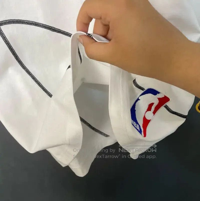 Louis Vuitton Louis Vuitton NBA Short Sleeve T-Shirt . Size US S / EU 44-46 / 1 - 4 Thumbnail