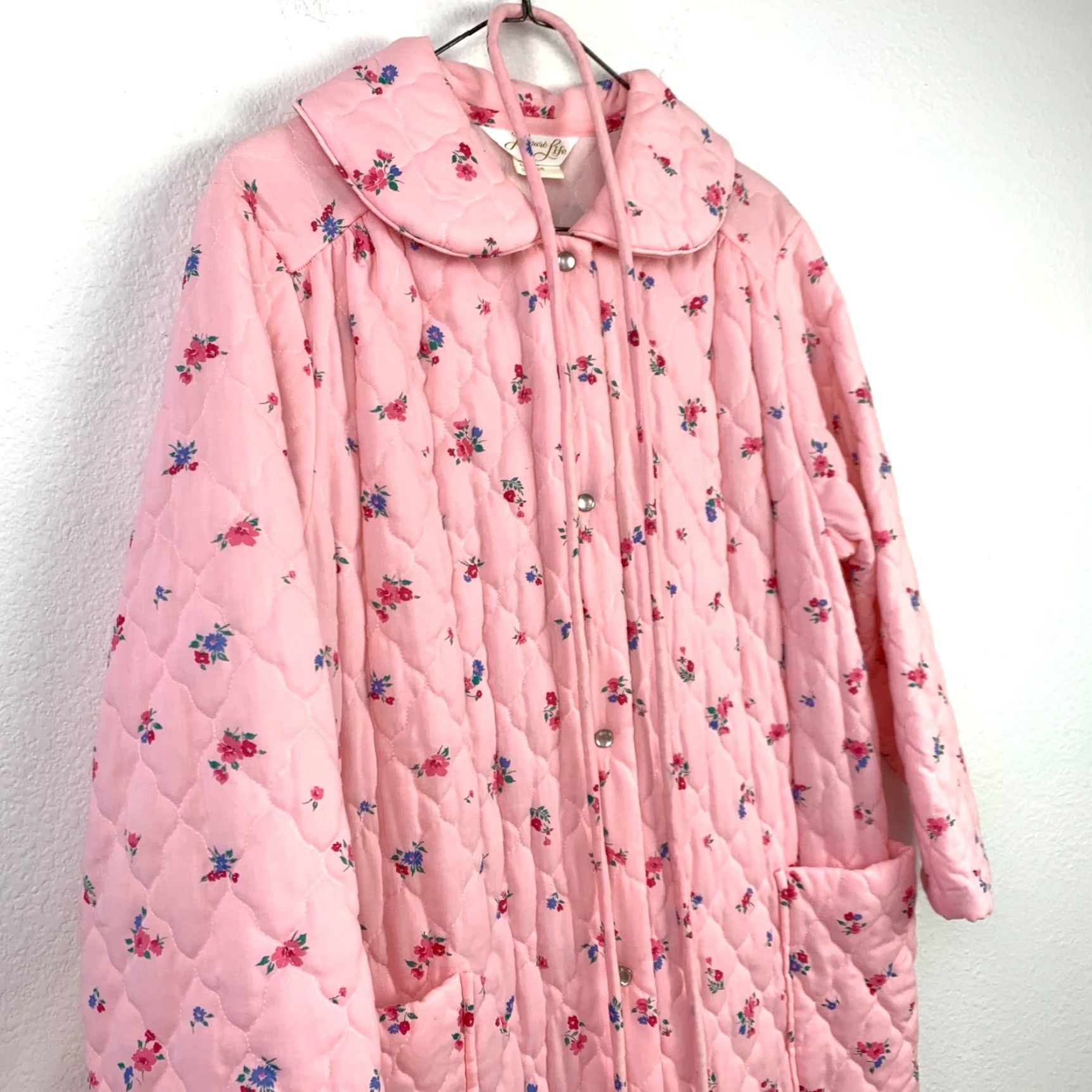Alife VINTAGE Leisure Life Floral Pink Quilted Long Snap Up Bath House Robe Large Size ONE SIZE - 2 Thumbnail