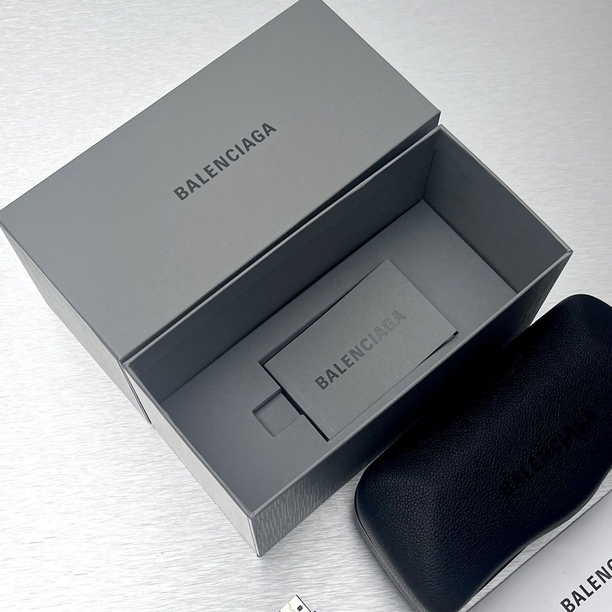 Balenciaga BALENCIAGA BB0100S SUNGLASSES Size ONE SIZE - 11 Thumbnail