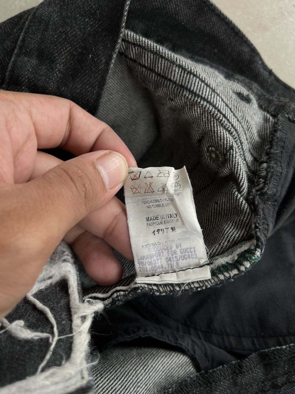 Gucci GUCCI SELVEDGE DENIM SUPER BLACK Size US 29 - 13 Thumbnail