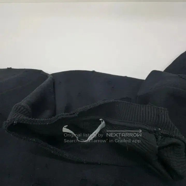 Givenchy Givenchy Paris Letter Print Hole Design Sweatshirt. Size US S / EU 44-46 / 1 - 5 Thumbnail