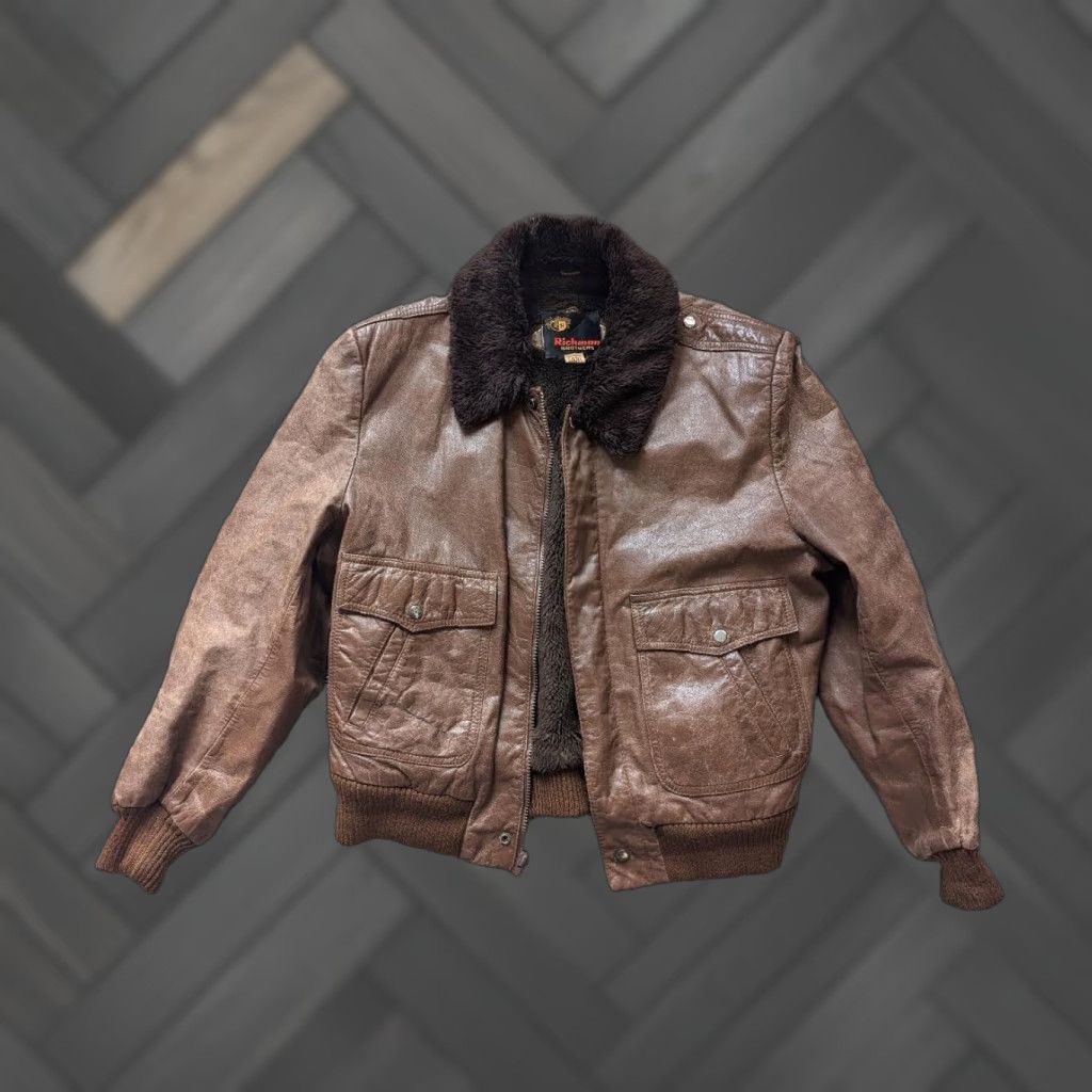 Vintage VINTAGE Richman Brothers leather bomber Jacket M 40-42 Brown Mens Vintage 1970s Flight Flyers Patina faux mouton collar Four front pockets Size US M / EU 48-50 / 2 - 1 Thumbnail