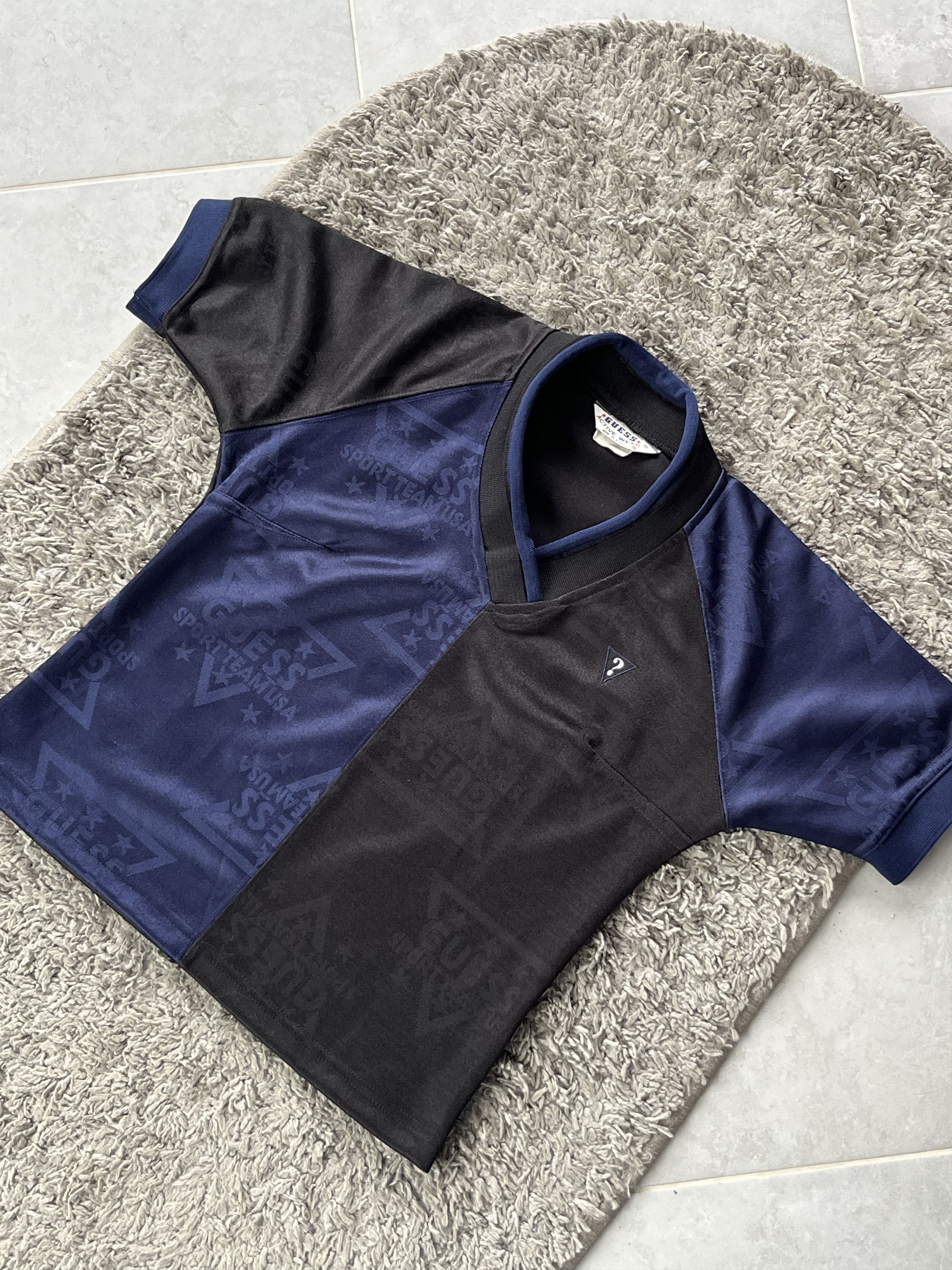 Guess Archive Luxury T-shirt Guess Monogram MADE IN USA Size S / US 4 / IT 40 - 2 Thumbnail