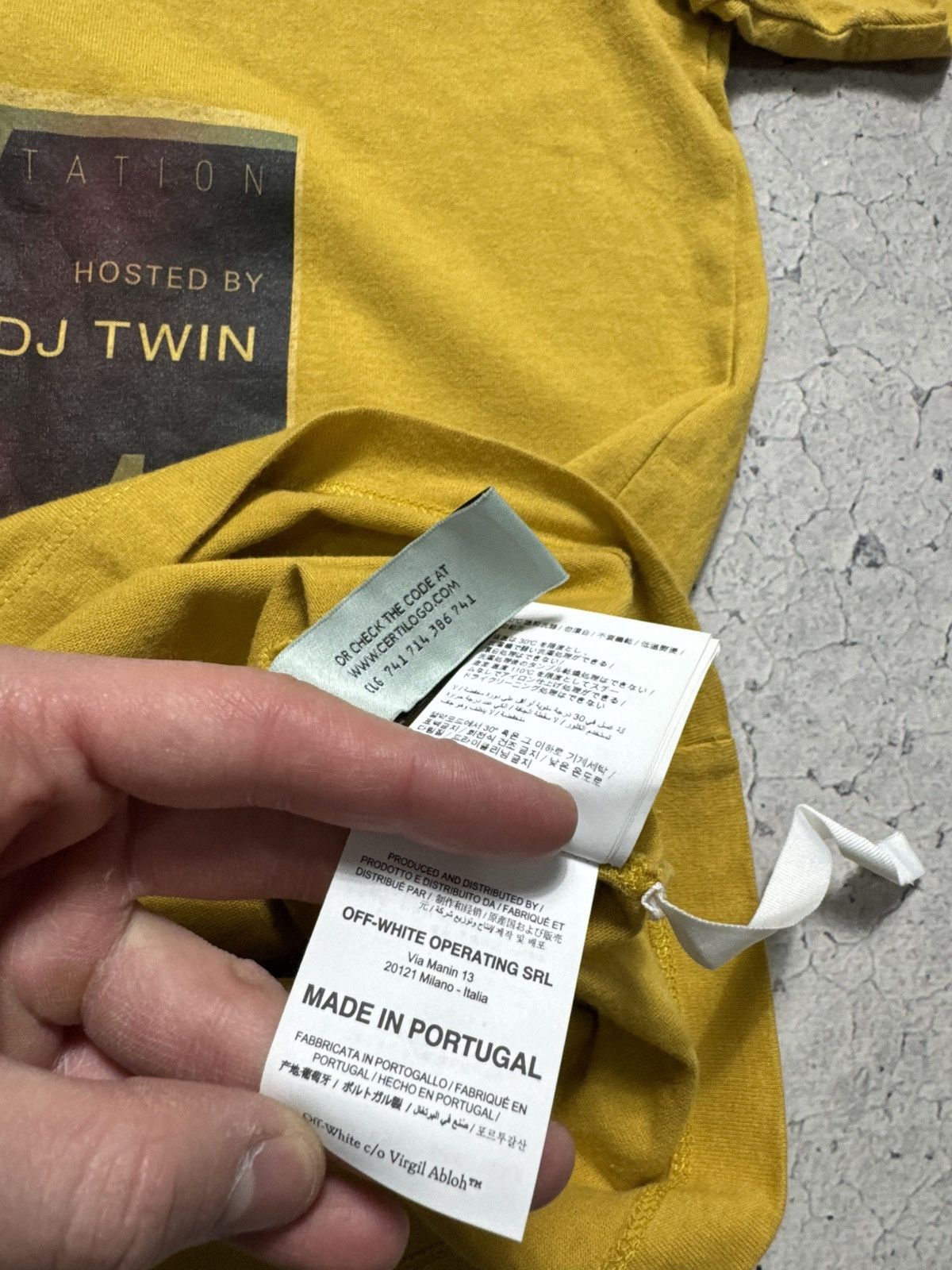 Off-White Off-White Luxury T-Shirt Big Logo Size S Size US S / EU 44-46 / 1 - 11 Thumbnail