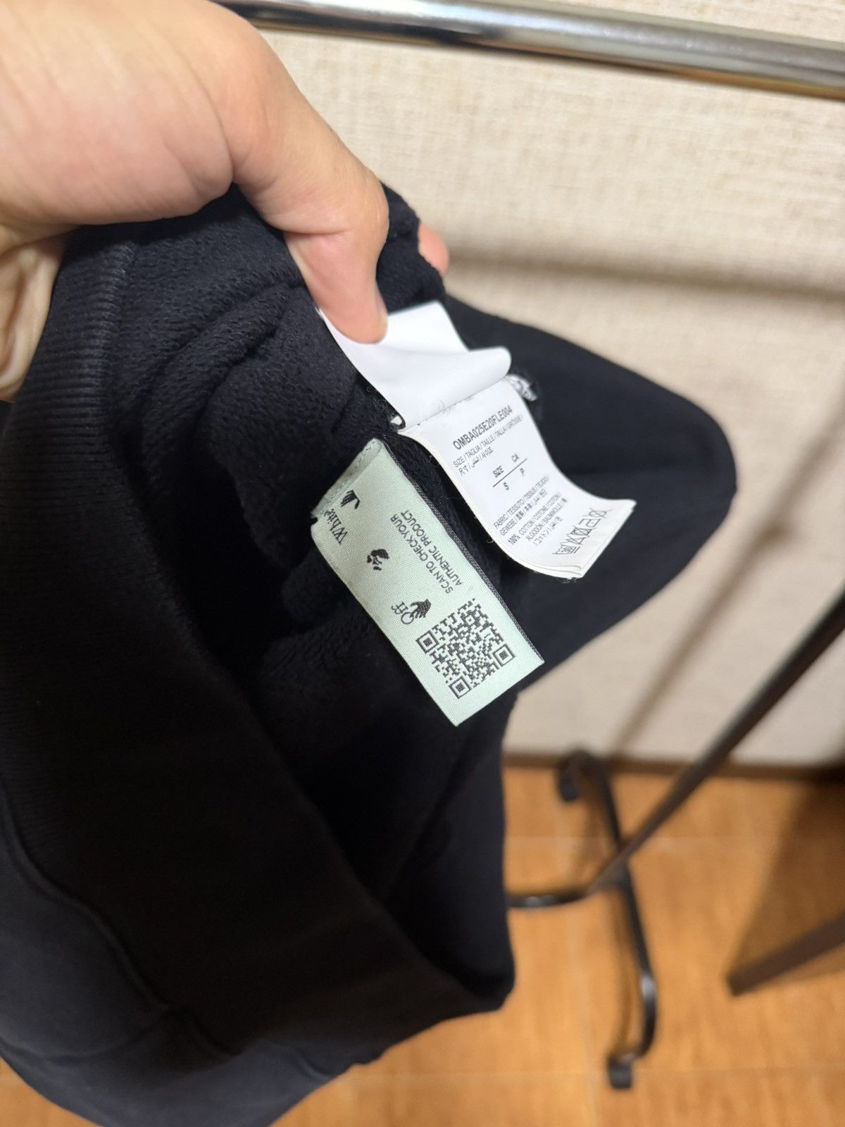 Off-White OFF WHITE CARAVAGGIO PAINTING BLACK SWEATSHIRT Size US S / EU 44-46 / 1 - 7 Thumbnail