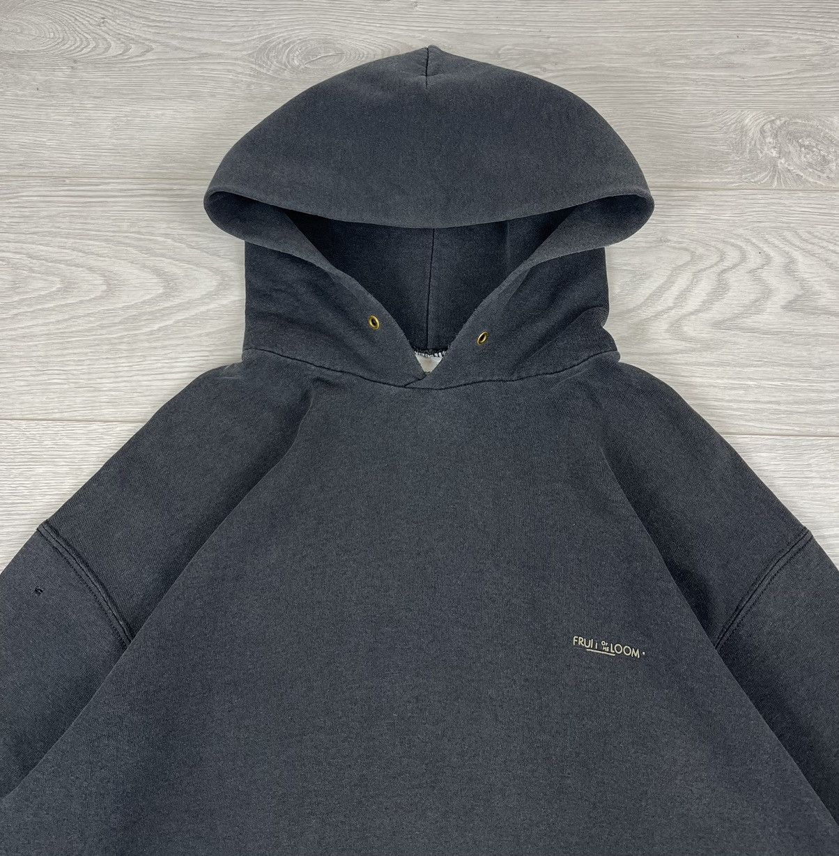 Fruit Of The Loom × Vintage Fruit Of The Loom Vintage Black Faded Basic Hoodie Size US L / EU 52-54 / 3 - 4 Thumbnail