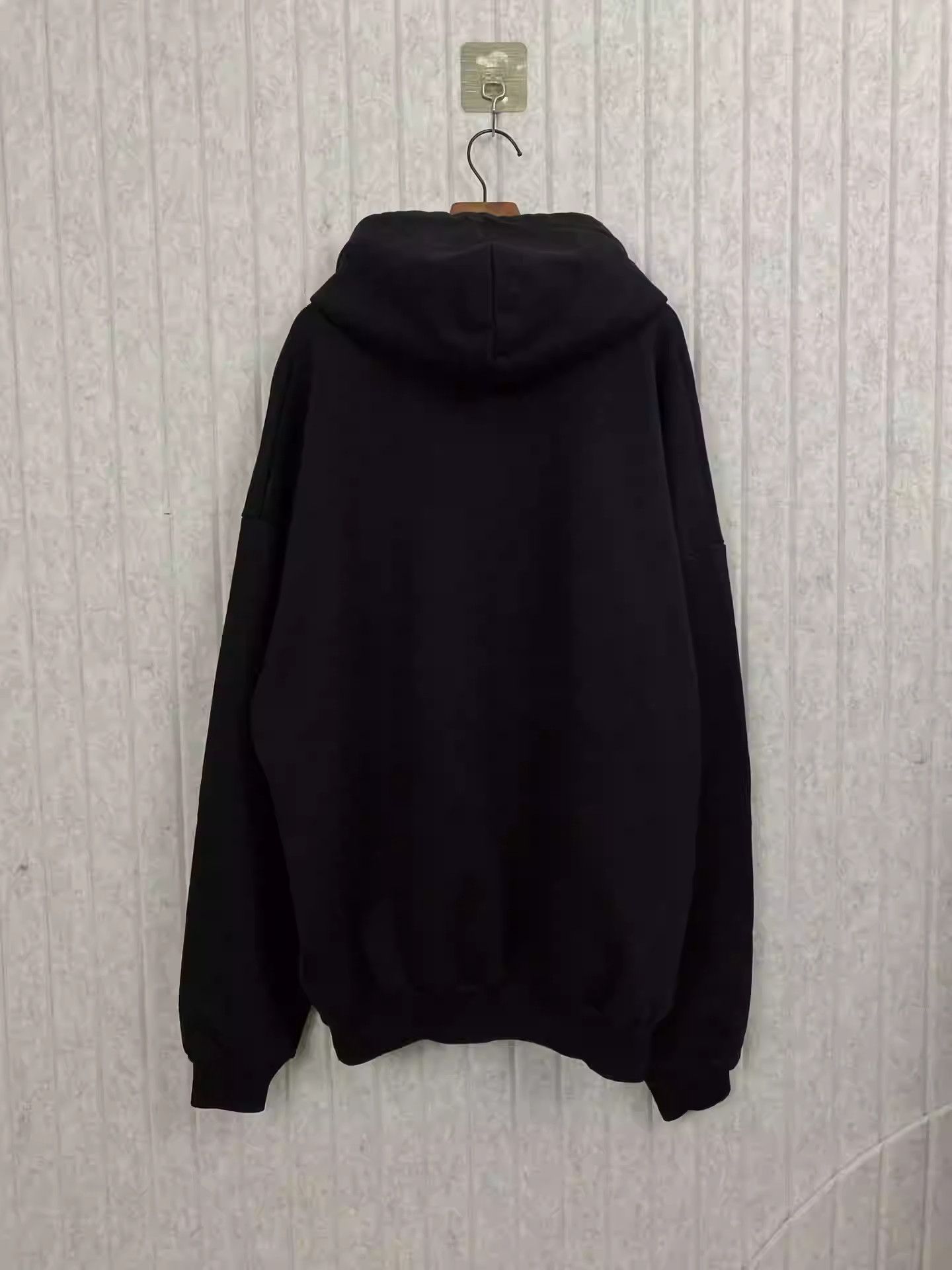 Balenciaga Balenciaga Rainbow Logo Hooded Sweatshirt Size US M / EU 48-50 / 2 - 2 Thumbnail