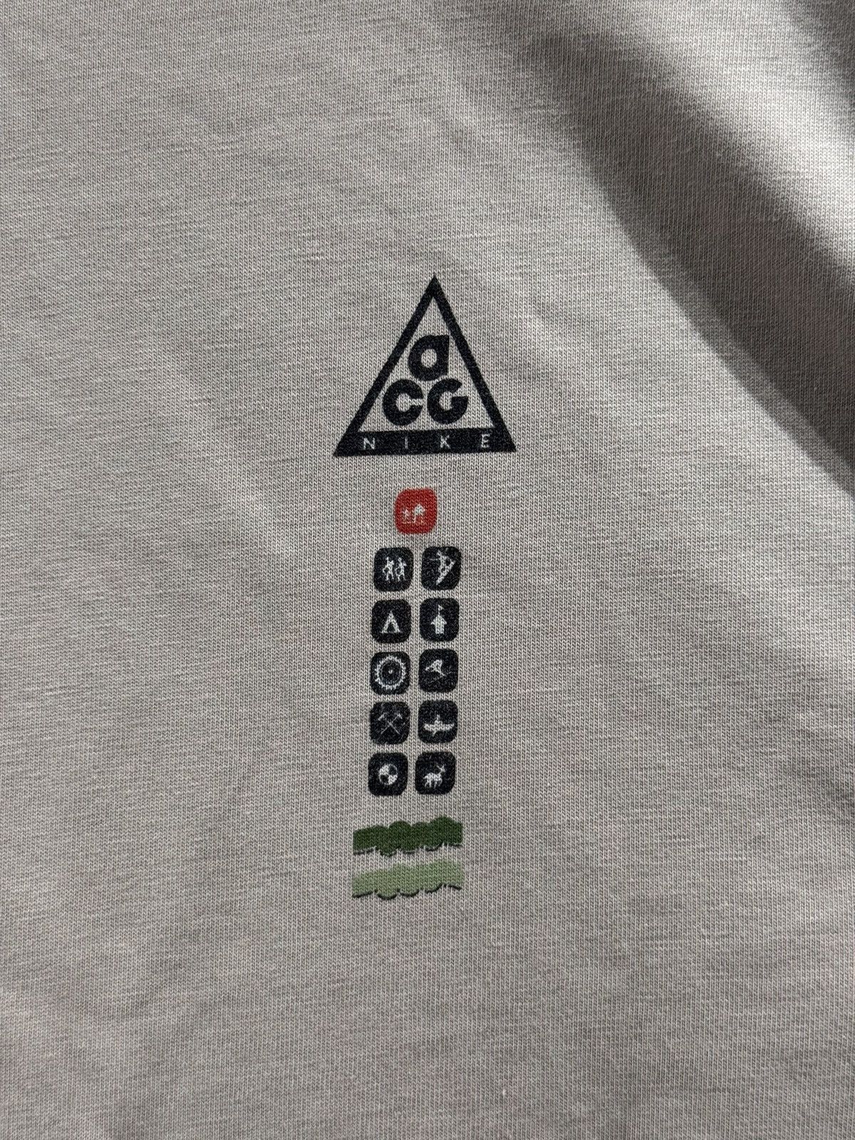 Nike Vintage Nike ACG 90's "Map" T-shirt Size US M / EU 48-50 / 2 - 3 Thumbnail