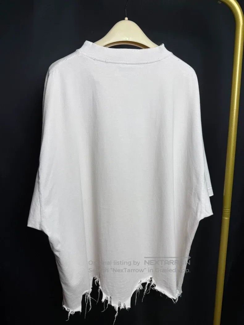 Balenciaga Balenciaga White Short Sleeve Size US L / EU 52-54 / 3 - 4 Thumbnail