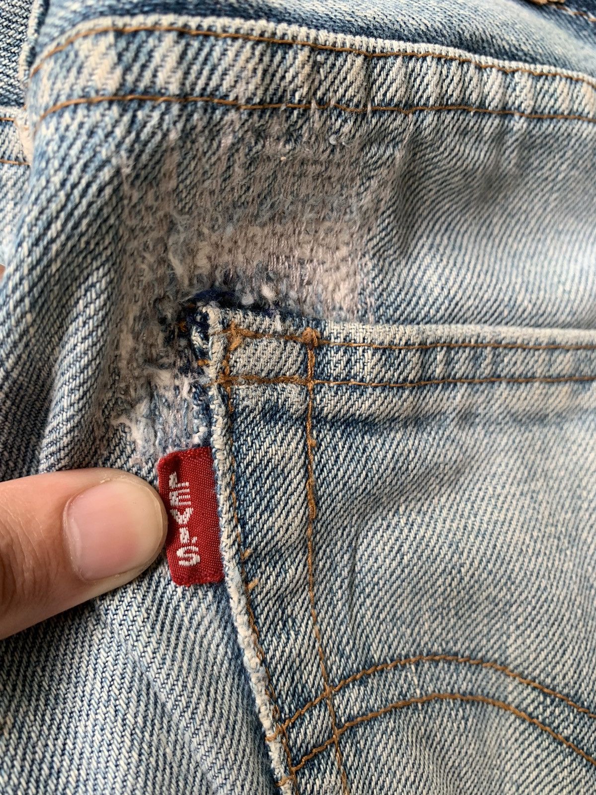 Levi's Vintage Levis Big E Selvedge Distressed Denim Size US 31 - 8 Thumbnail