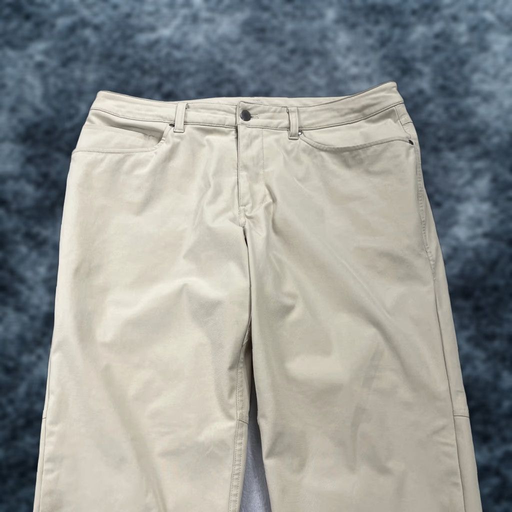 Lululemon Lululemon Pants Mens 34x28 Beige Warpstreme Classic Casual Chino Button 5-Pocket Logo Shirt Size US 34 / EU 50 - 1 Thumbnail