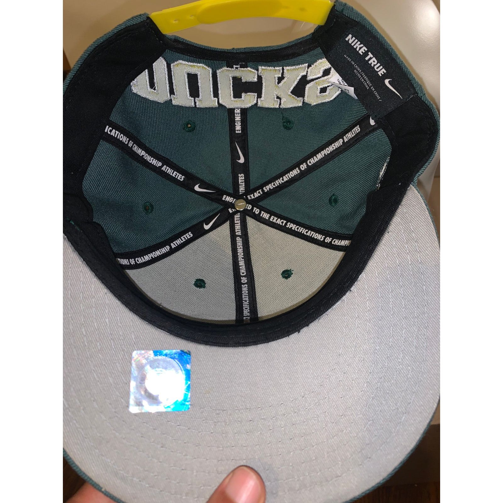 NCAA Oregon Ducks Nike True Hat Green Yellow Big O Snapback Cap Size ONE SIZE - 5 Thumbnail
