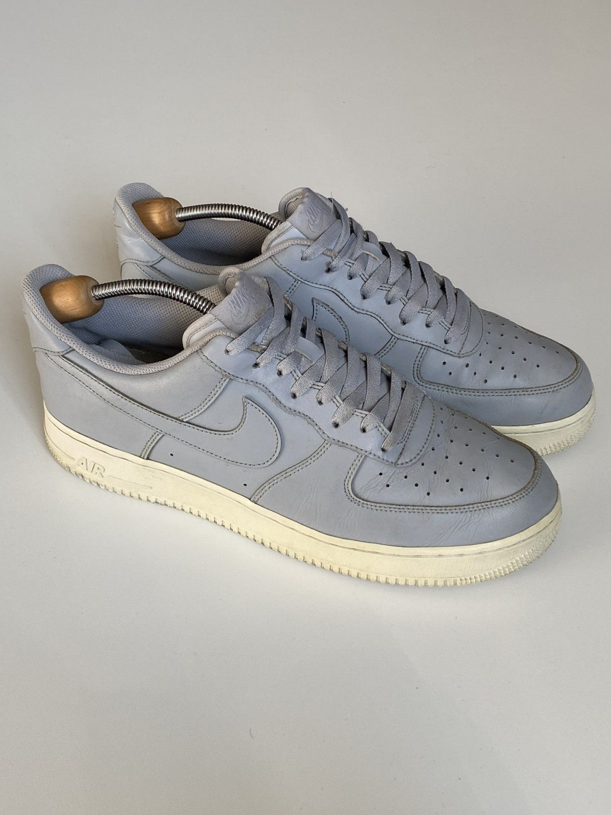 Nike 🔥 NIKE AIR FORCE 1 LOW GREY CASUAL ESSENTIALS SNEAKERS Size US 12 / EU 45 - 1 Thumbnail