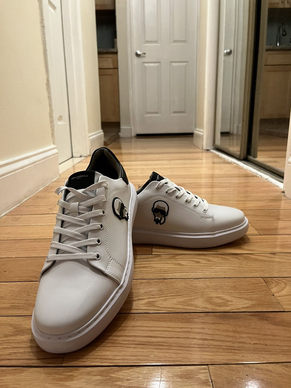 Karl Lagerfeld [BRAND NEW] Karl Lagerfeld sneakers - Low top white leather Size US 12 / EU 45 - 6 Thumbnail