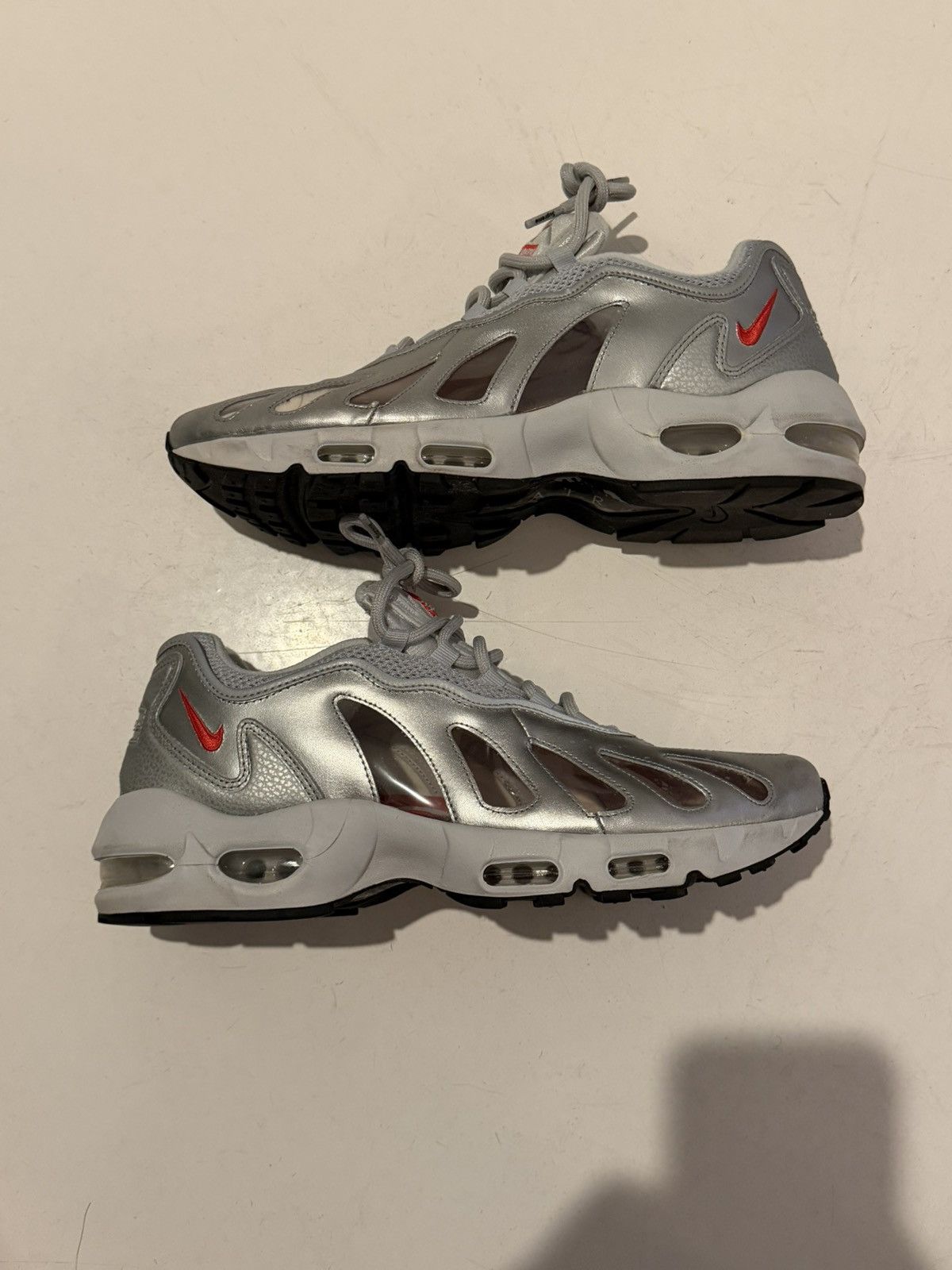 Nike × Supreme Supreme Nike Air Max 96 Size US 11.5 / EU 44-45 - 1 Thumbnail