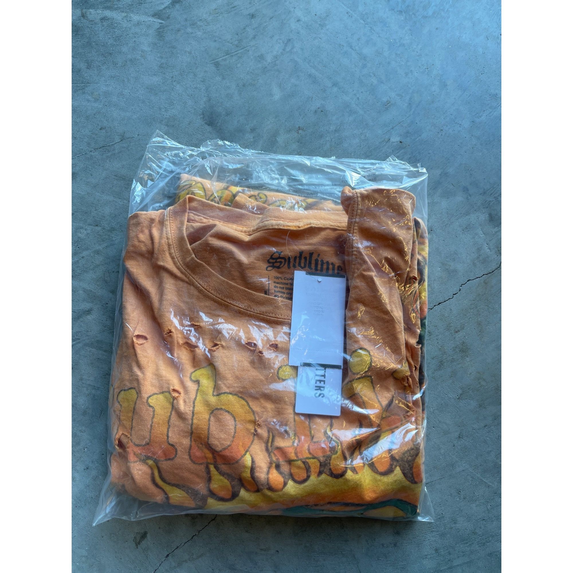 Urban Outfitters NWT URBAN OUTFITTERS SUBLIME ORANGE DESTROYED TEE SZ S/M Size S / US 4 / IT 40 - 4 Thumbnail