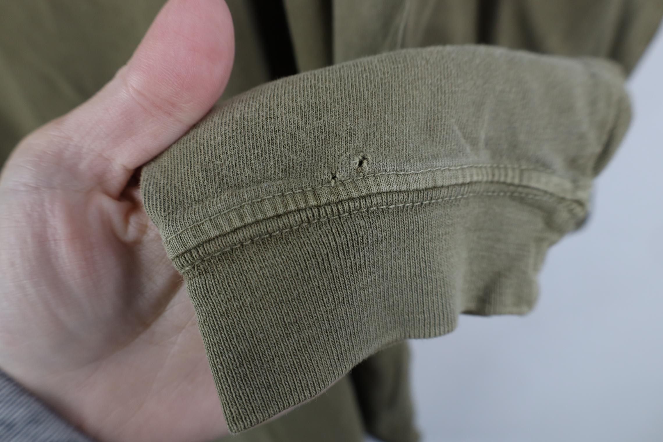 Vintage Vintage 90s Streetwear Cotton Long Sleeve T-Shirt Olive Size US L / EU 52-54 / 3 - 6 Thumbnail