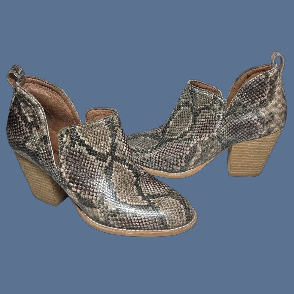 Jeffrey Campbell Jeffrey Campbell Rosalee Bootie Women Gray Snakeskin Leather Bootie 8 US Size Shoe Brand Rosalee 8 Size US 8 / IT 38 - 1 Thumbnail