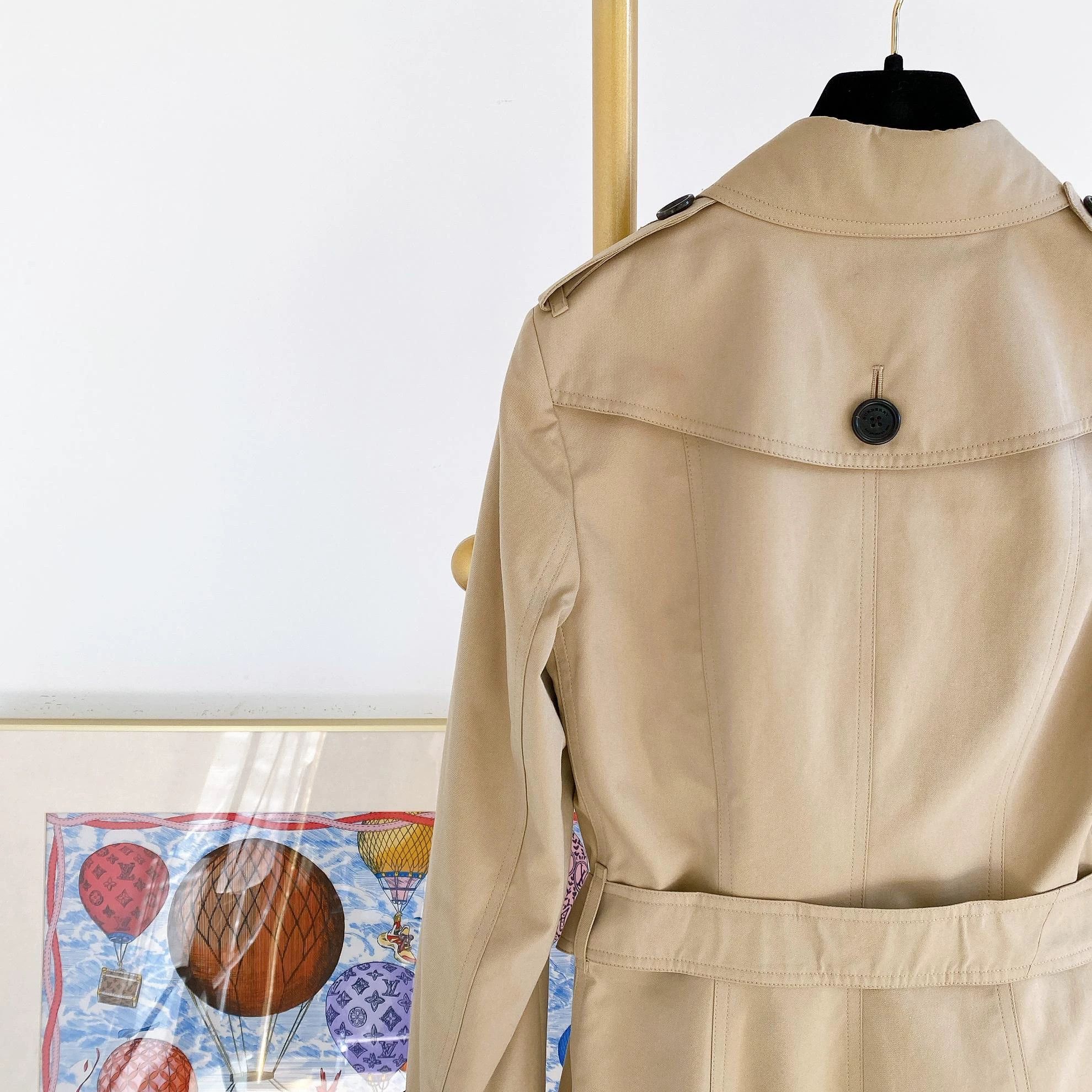 Burberry Burberry Khaki Trench Coat UK4 New With Tags Size XS / US 0-2 / IT 36-38 - 5 Thumbnail