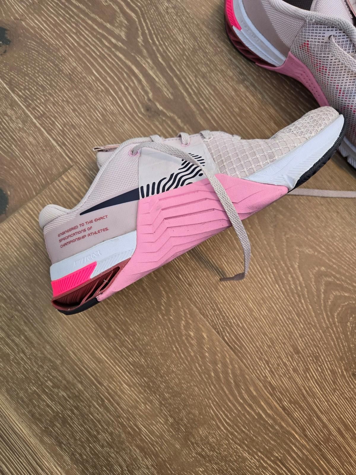 Nike Nike Low Top Sneaker in Barely Rise Cave Purple Pink rise Size US 8.5 / IT 38.5 - 2 Thumbnail