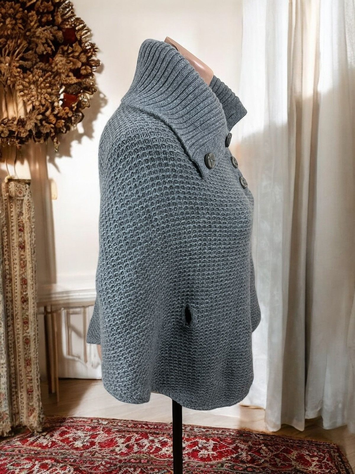 Weekend Max Mara Max Mara Weekend grey poncho size S wool blend Size S / US 4 / IT 40 - 2 Thumbnail