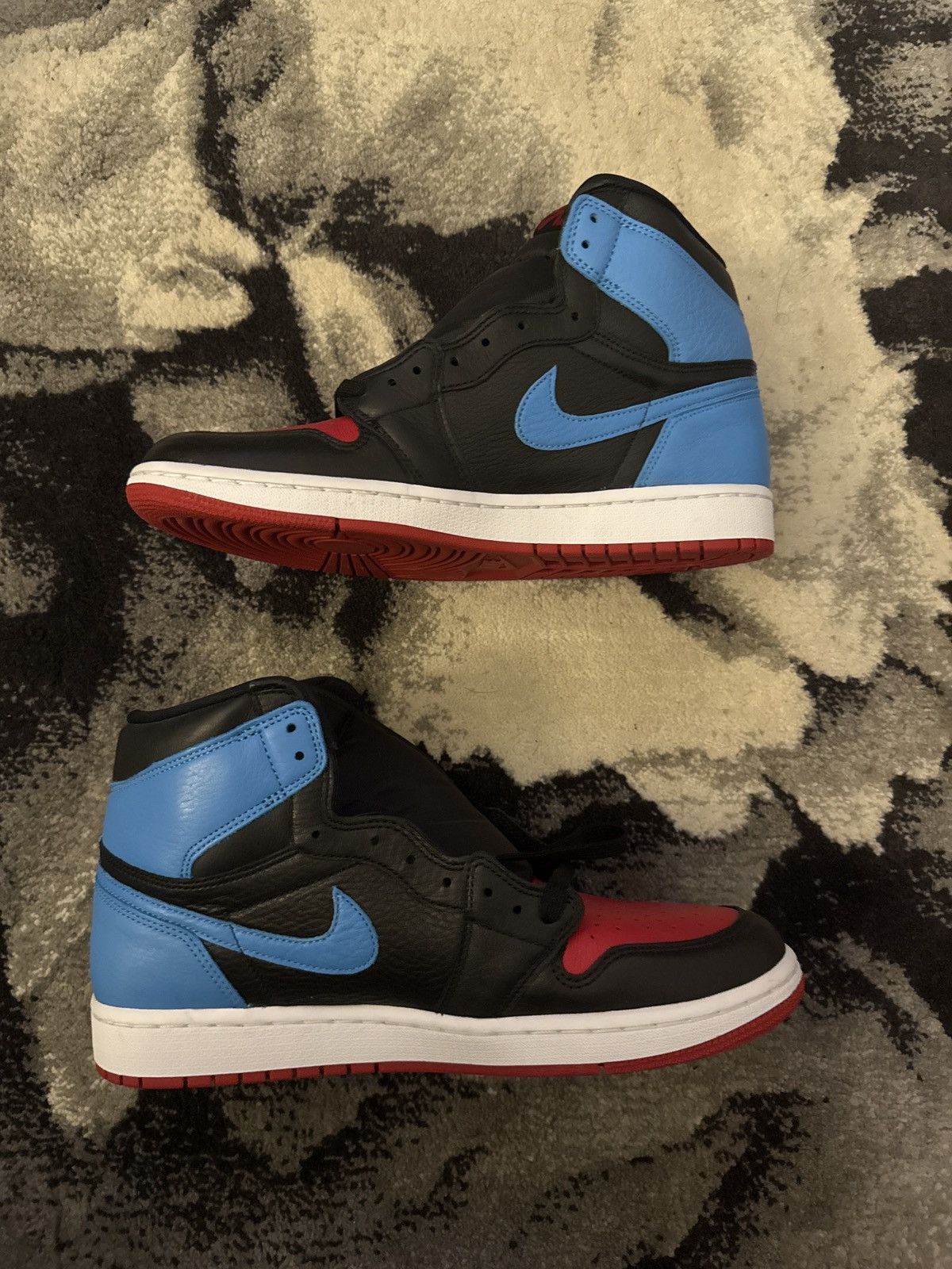 Jordan Brand Air Jordan 1 ‘NC to CHI’ Size US 9.5 / EU 42-43 - 2 Thumbnail