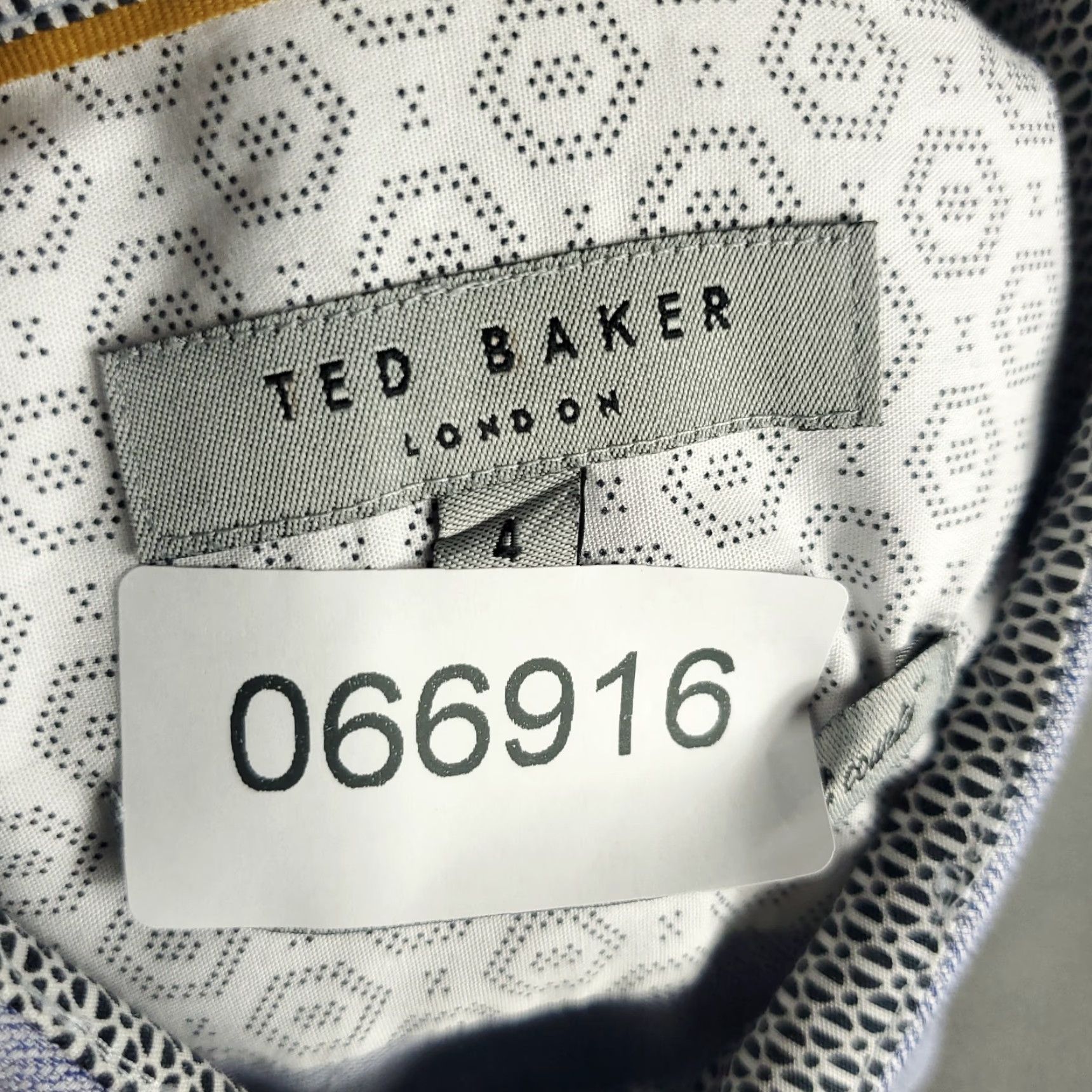 Ted Baker Ted Baker London Shirt Mens Size 4 Blue Button-Up Long Sleeve Casual Formal Size US S / EU 44-46 / 1 - 7 Thumbnail