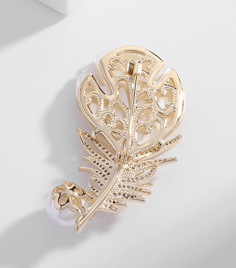 Japanese Brand Elegante Pearl Sheel Feather Brooch Size ONE SIZE - 2 Thumbnail