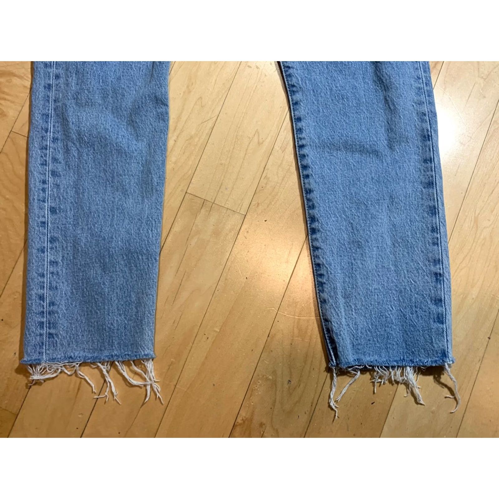 Vintage Levi's Womens Raw Hem Jeans 28 x 28 Size 28 Inch Waist Size 28" / US 6 / IT 42 - 3 Thumbnail