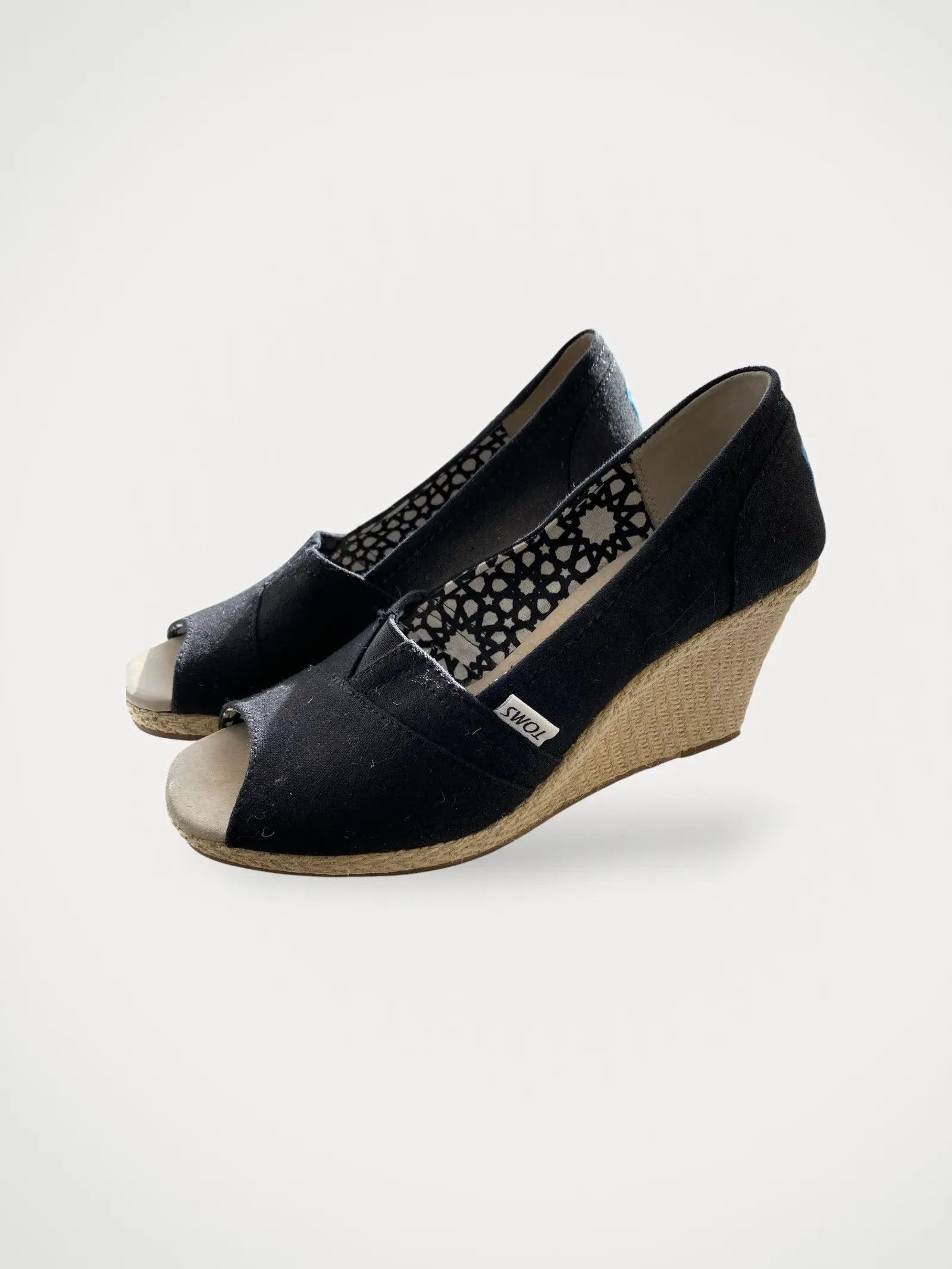 Toms Toms Sandals Size US 7.5 / IT 37.5 - 1 Thumbnail